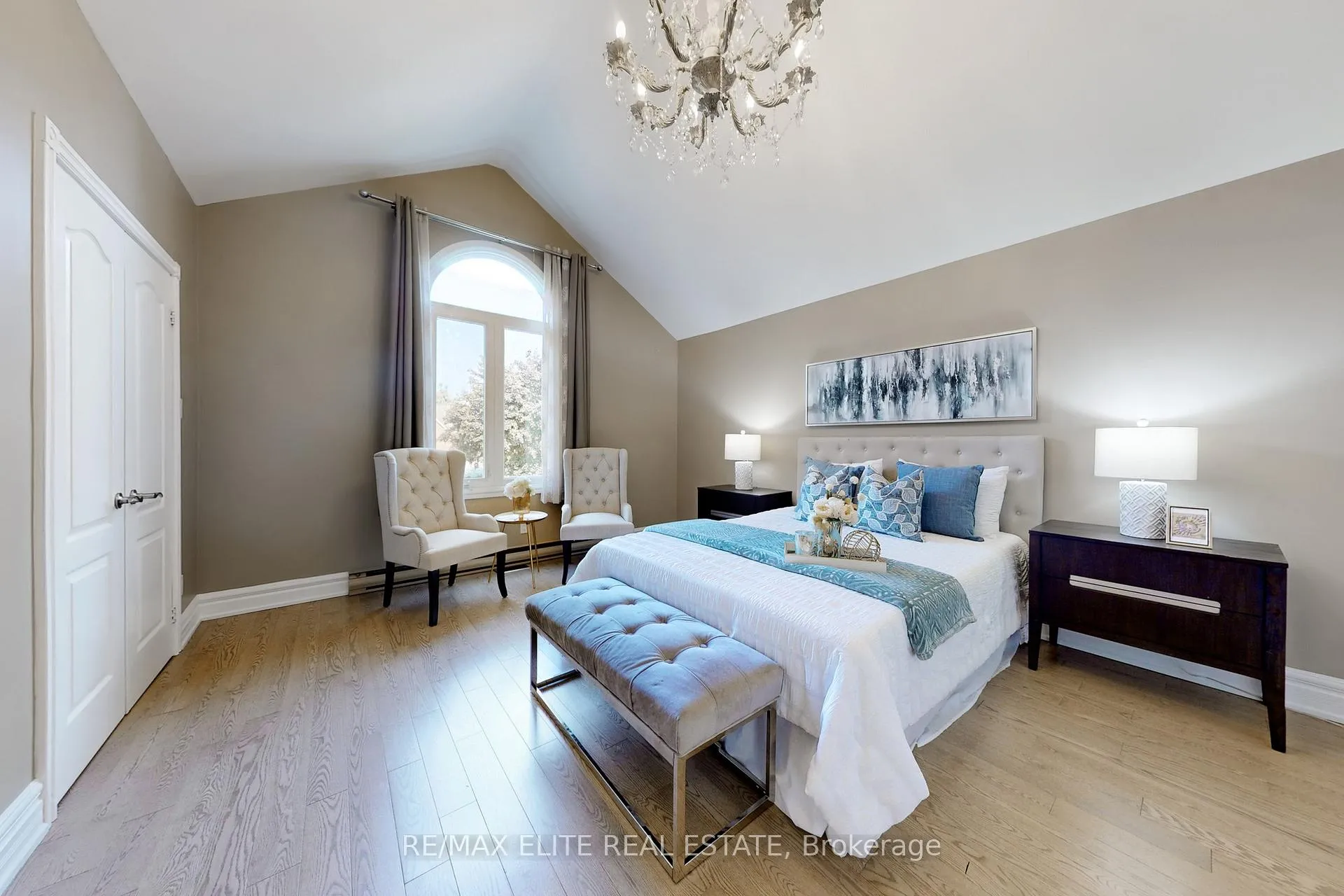 Photo 18 of 30 John Button Boulevard, Markham, Buttonville — HOMEH