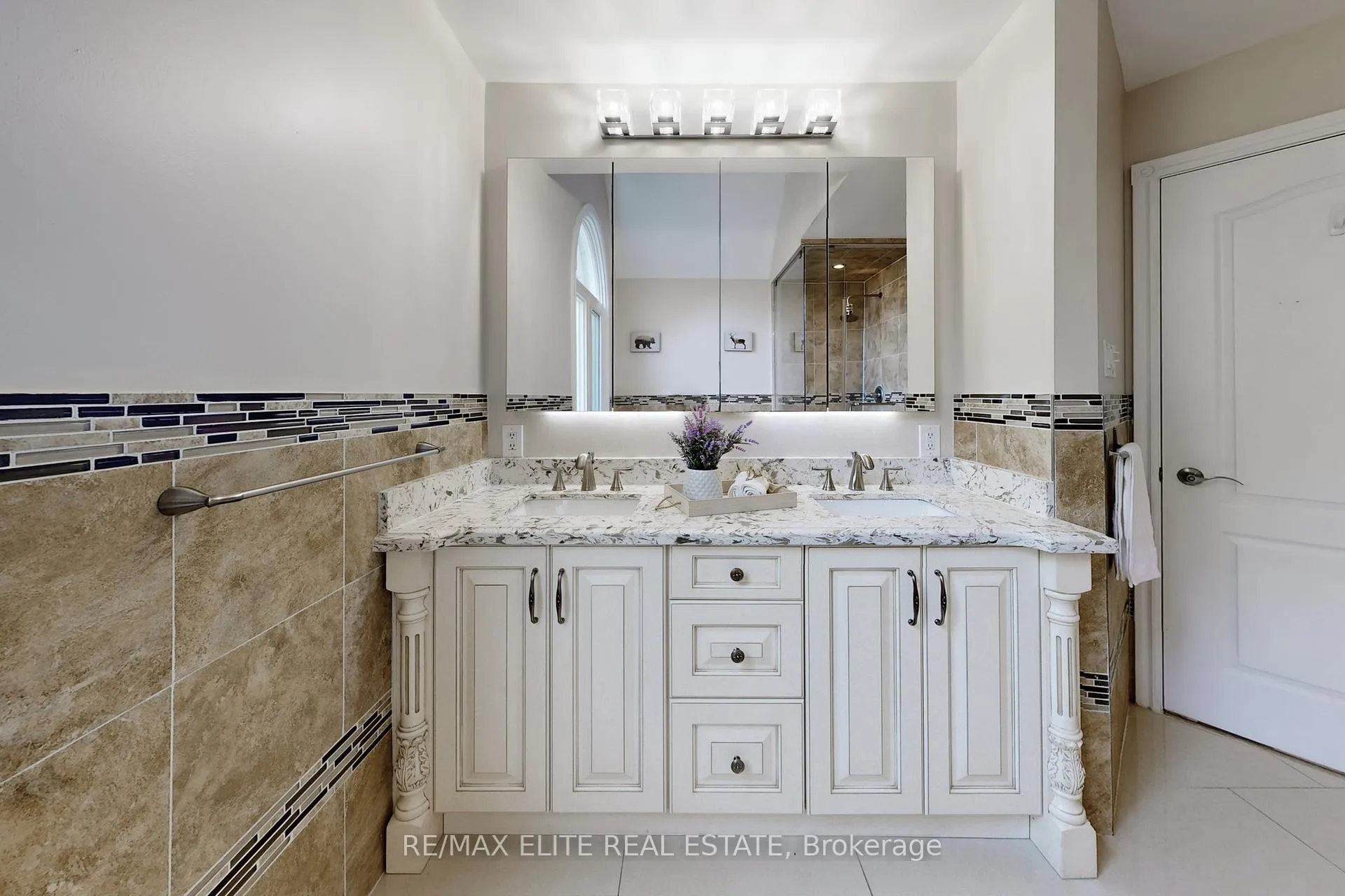 Photo 21 of 30 John Button Boulevard, Markham, Buttonville — HOMEH