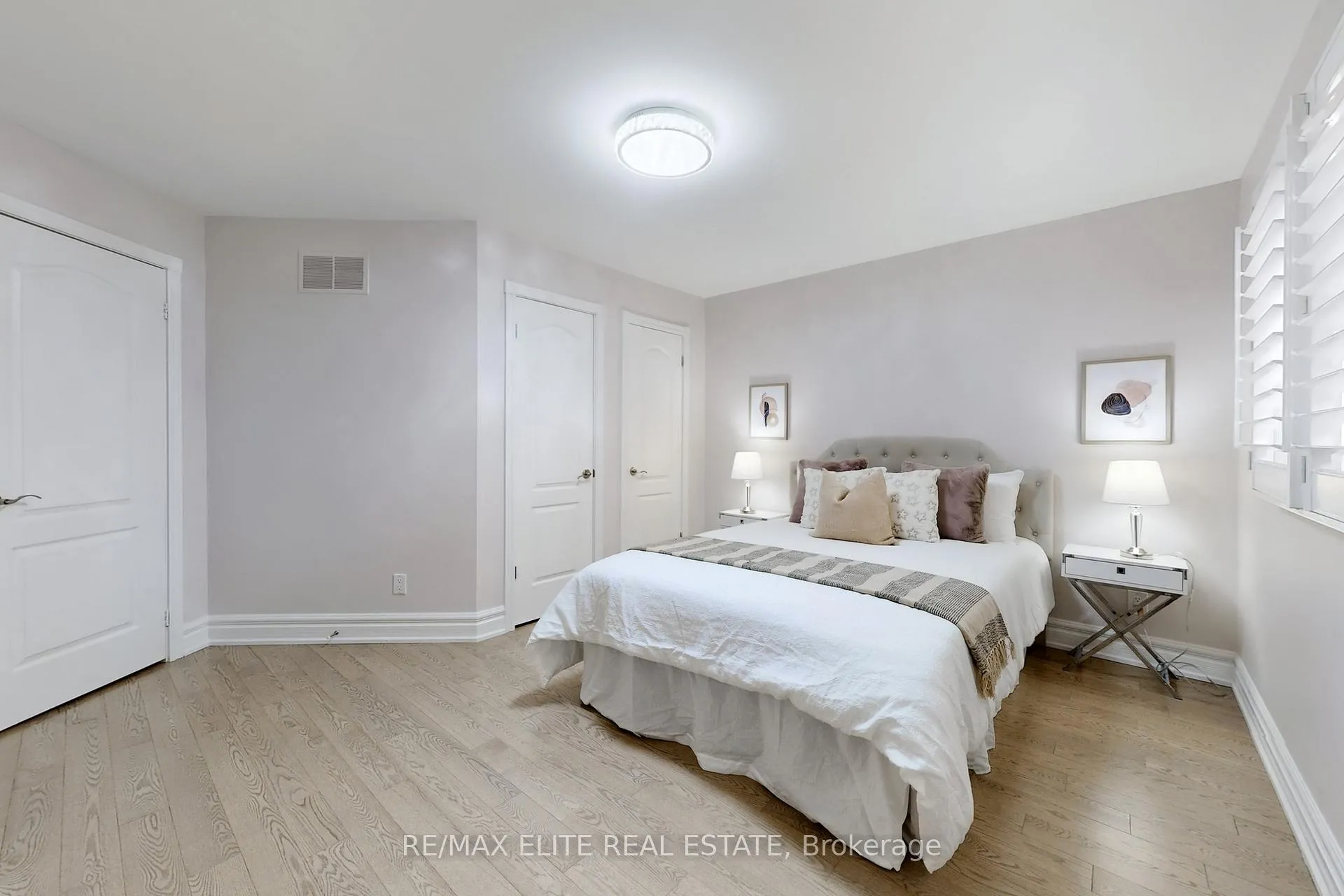 Photo 24 of 30 John Button Boulevard, Markham, Buttonville — HOMEH