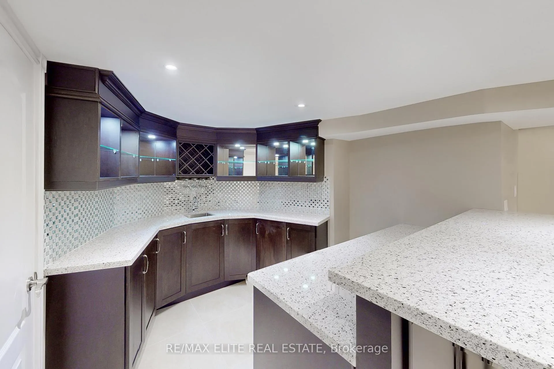 Photo 34 of 30 John Button Boulevard, Markham, Buttonville — HOMEH