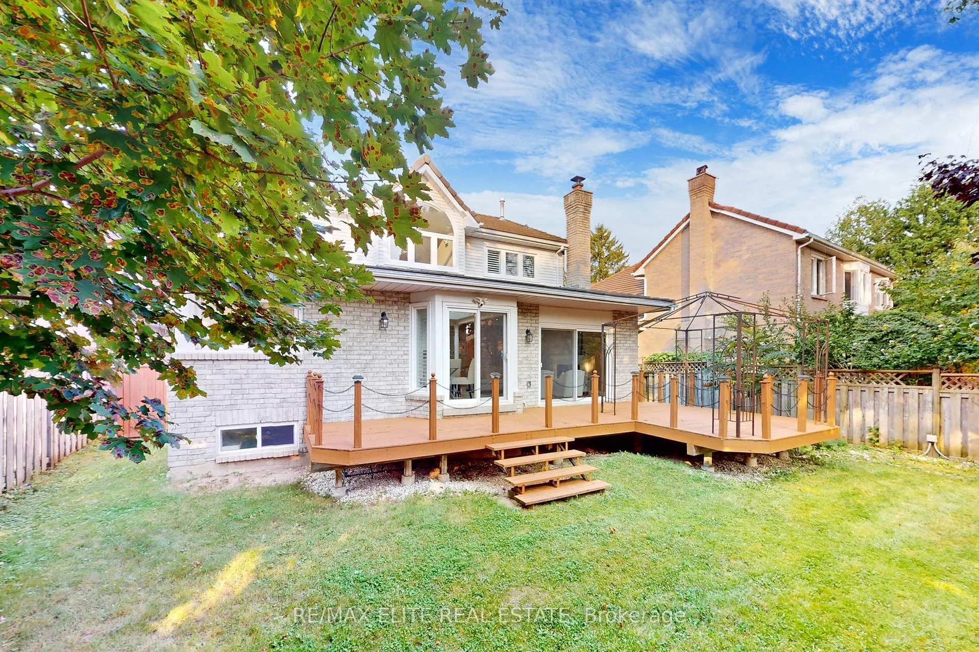 Photo 38 of 30 John Button Boulevard, Markham, Buttonville — HOMEH