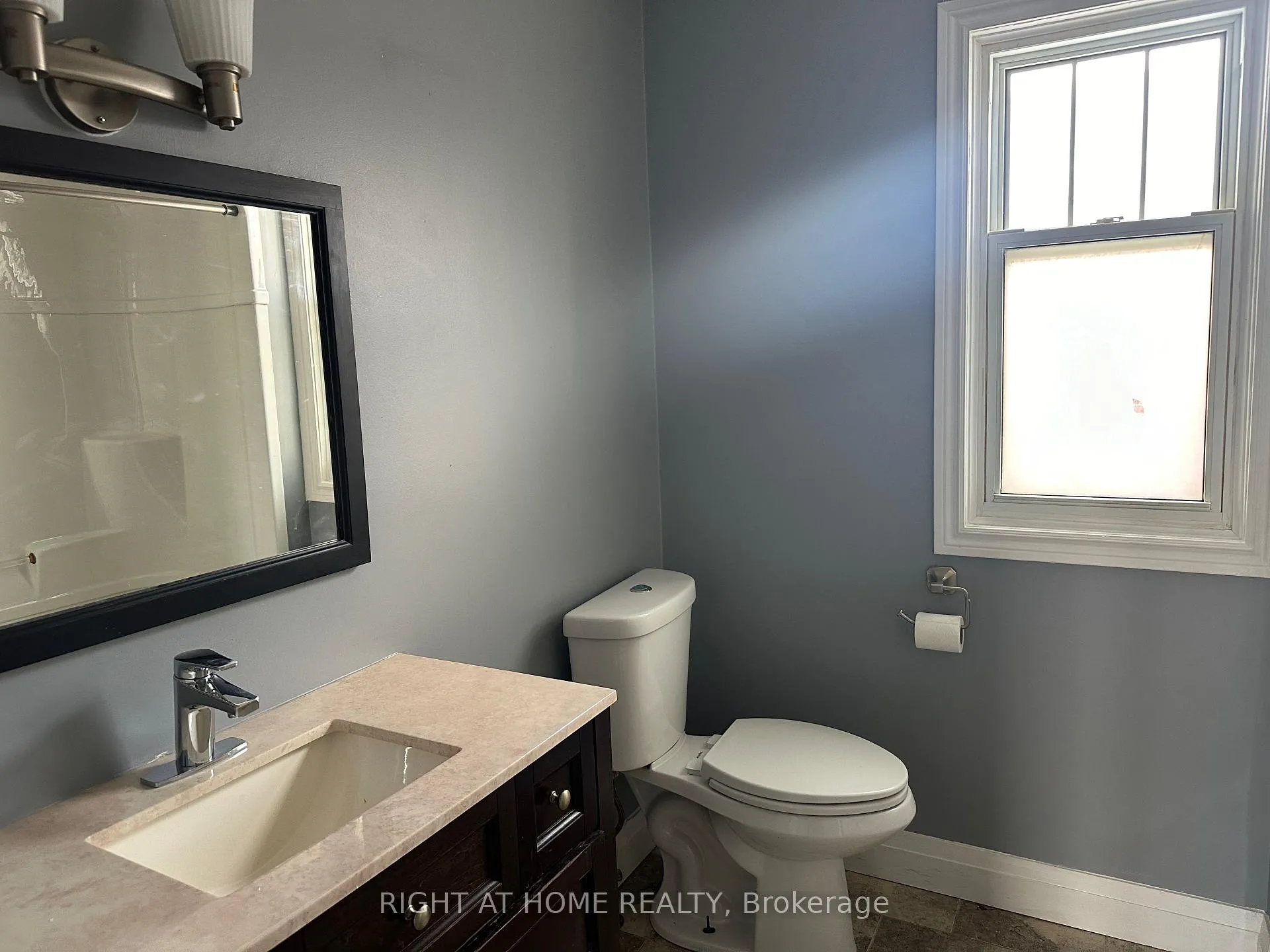 Photo 10 of 563 McCannan Avenue, Peterborough, Town Ward 3 — HOMEH