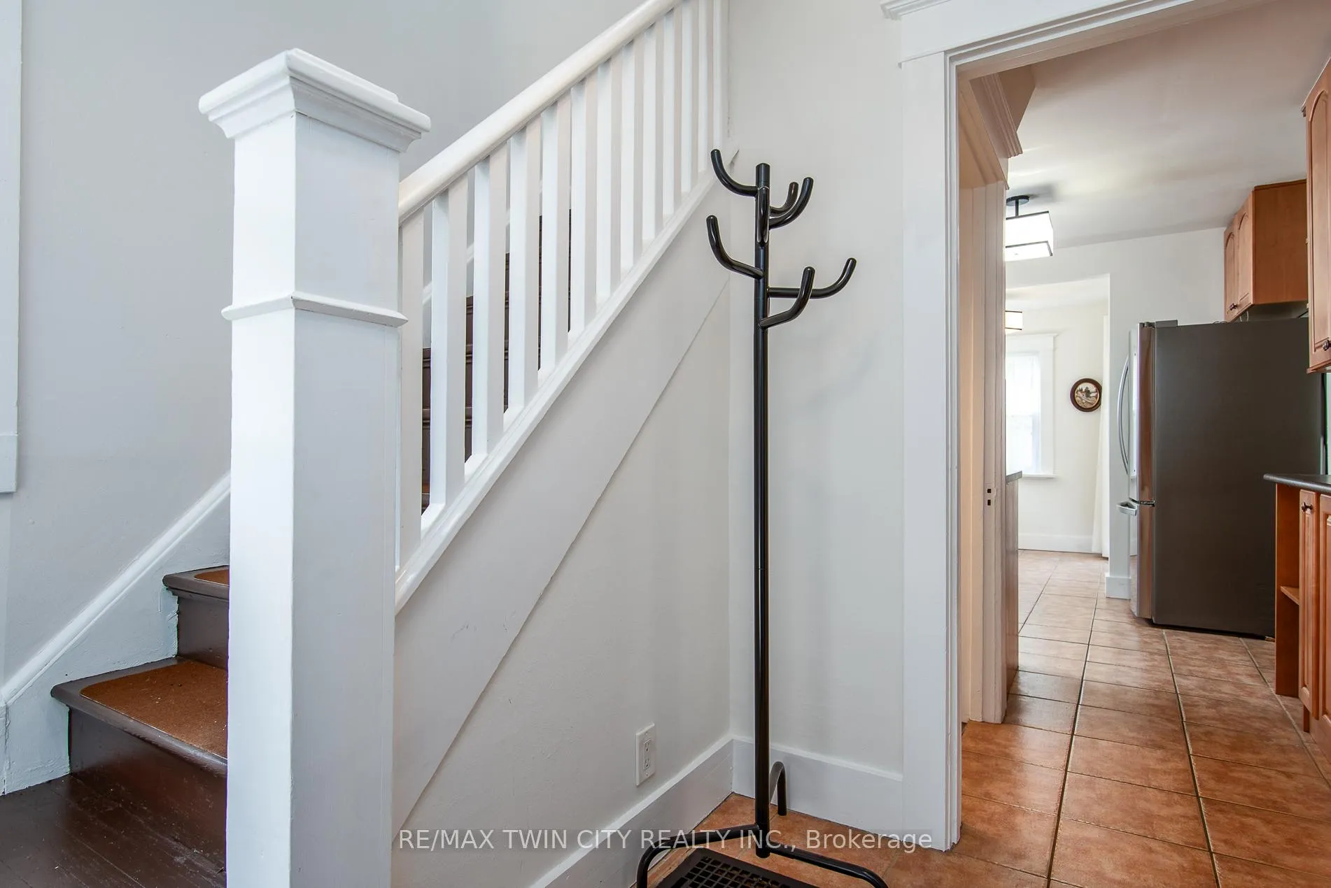 Photo 16 of 131 Homewood Avenue, Kitchener — HOMEH