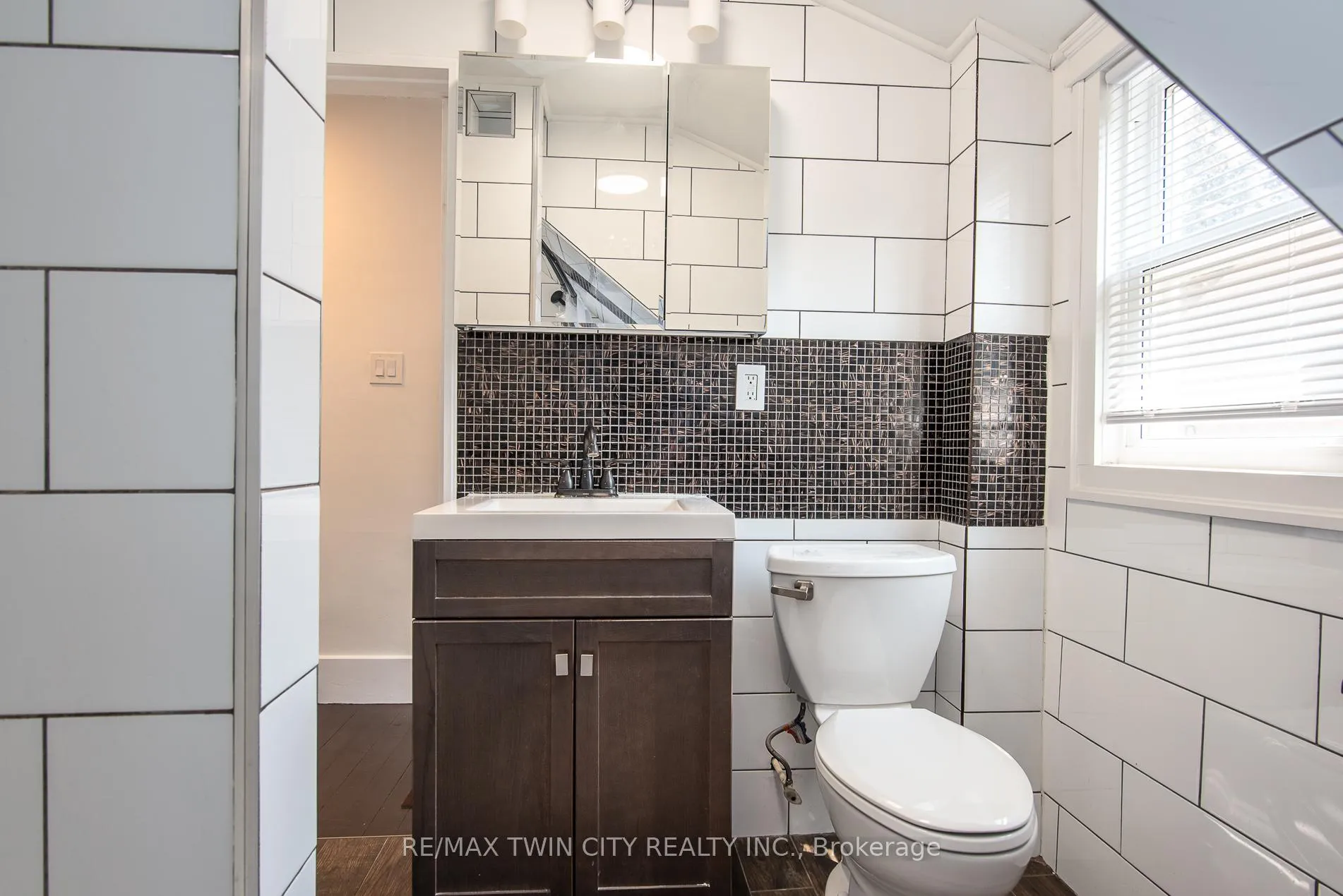 Photo 27 of 131 Homewood Avenue, Kitchener — HOMEH