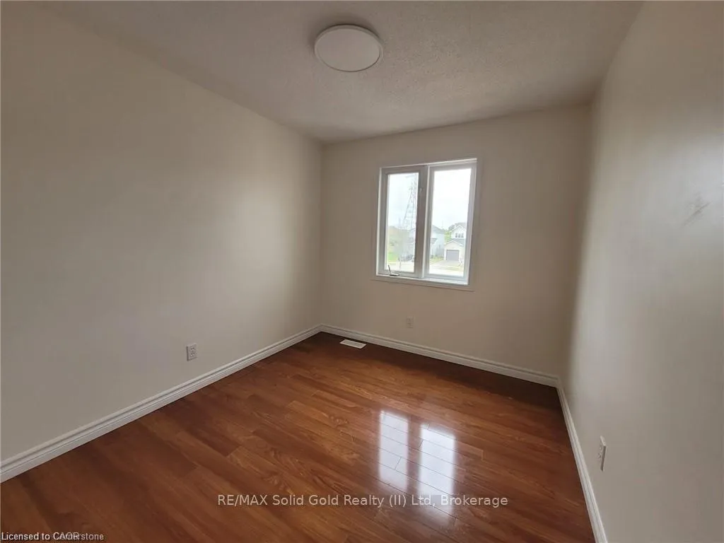 Photo 6 of 43 Big Springs Court, Kitchener — HOMEH