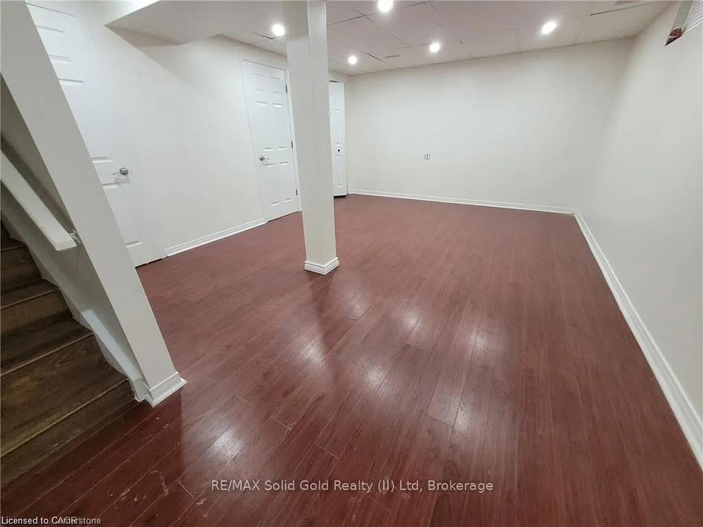 Photo 10 of 43 Big Springs Court, Kitchener — HOMEH