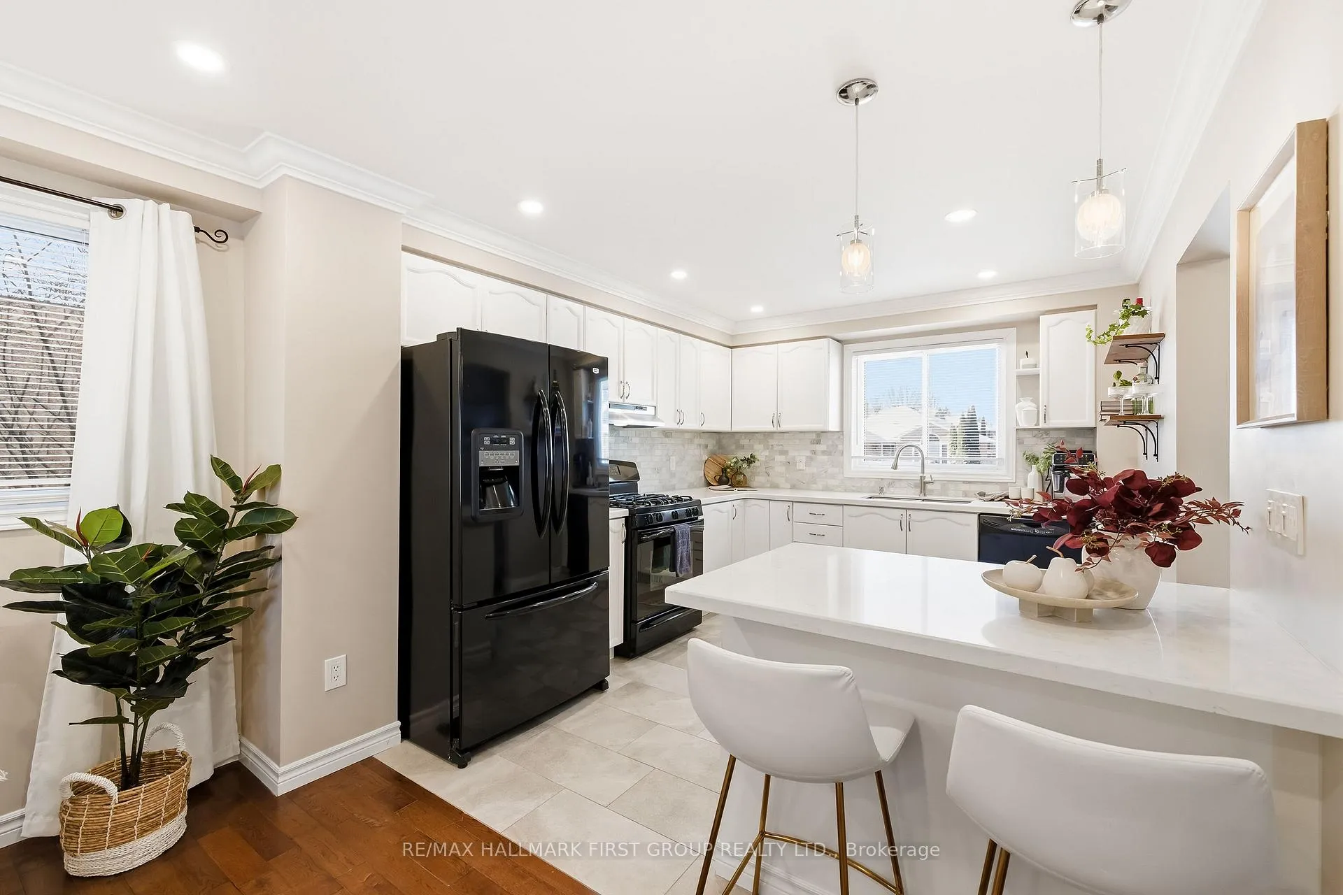 Photo 7 of 46 Kintyre Street, Clarington, Courtice — HOMEH