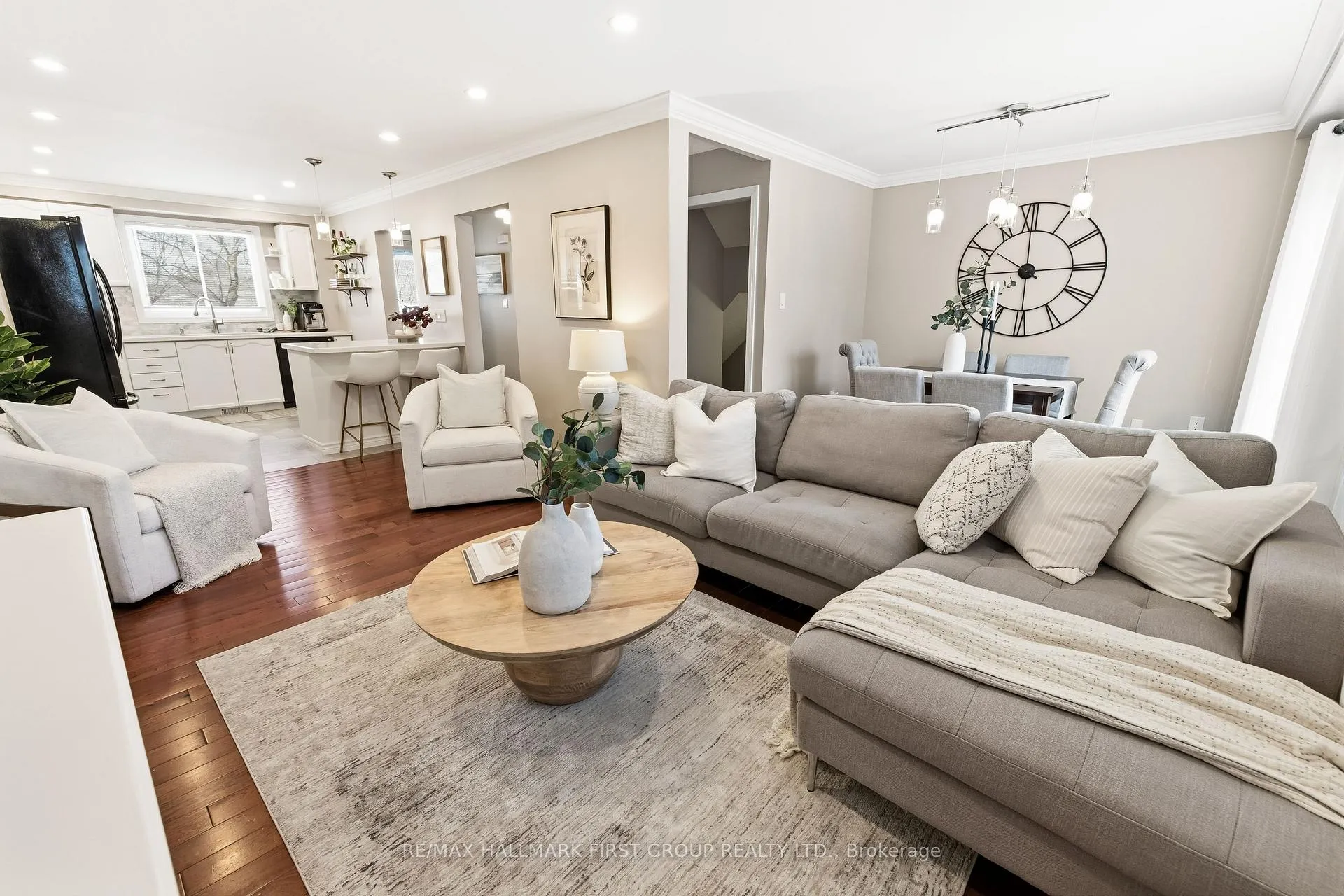 Photo 9 of 46 Kintyre Street, Clarington, Courtice — HOMEH