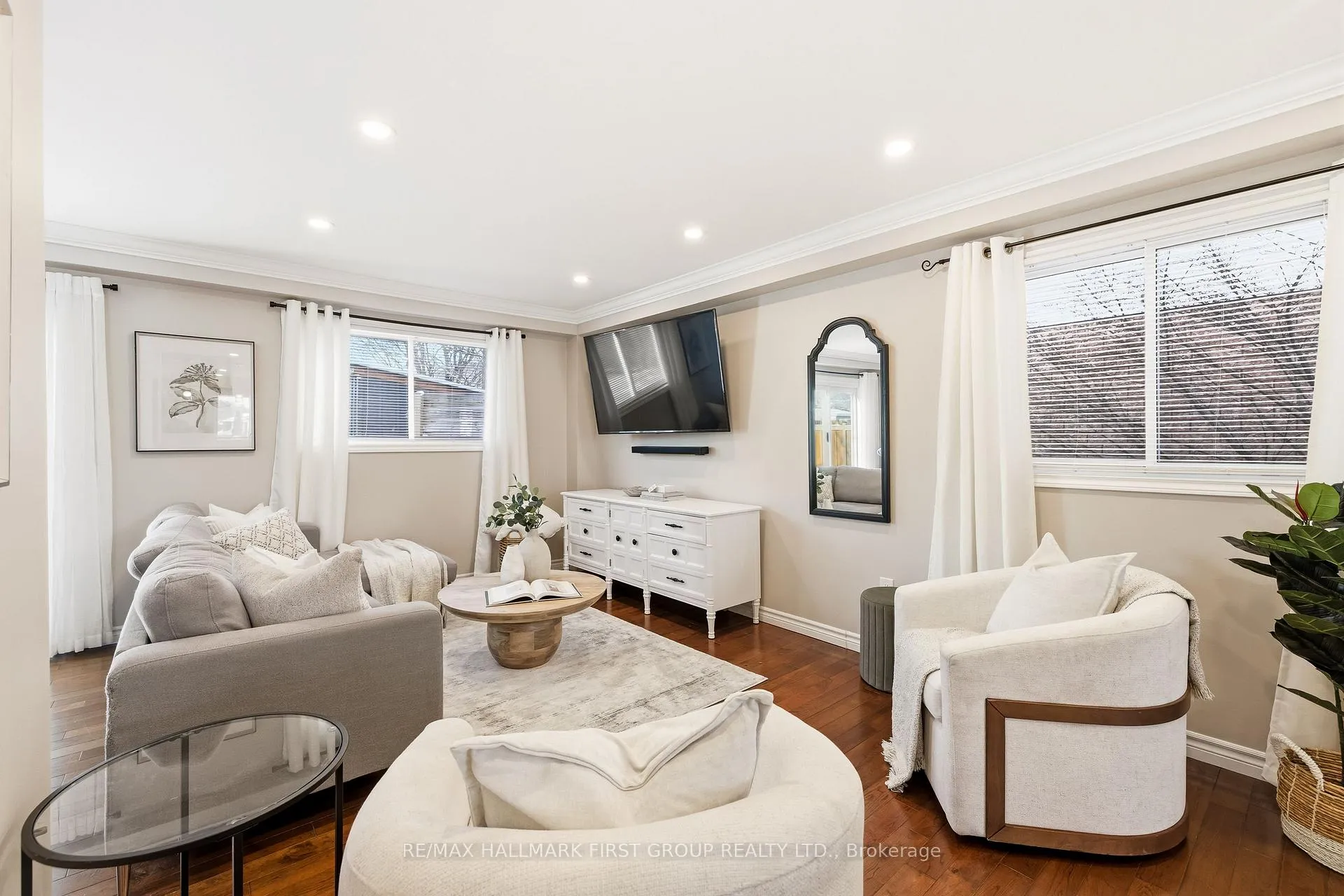 Photo 11 of 46 Kintyre Street, Clarington, Courtice — HOMEH