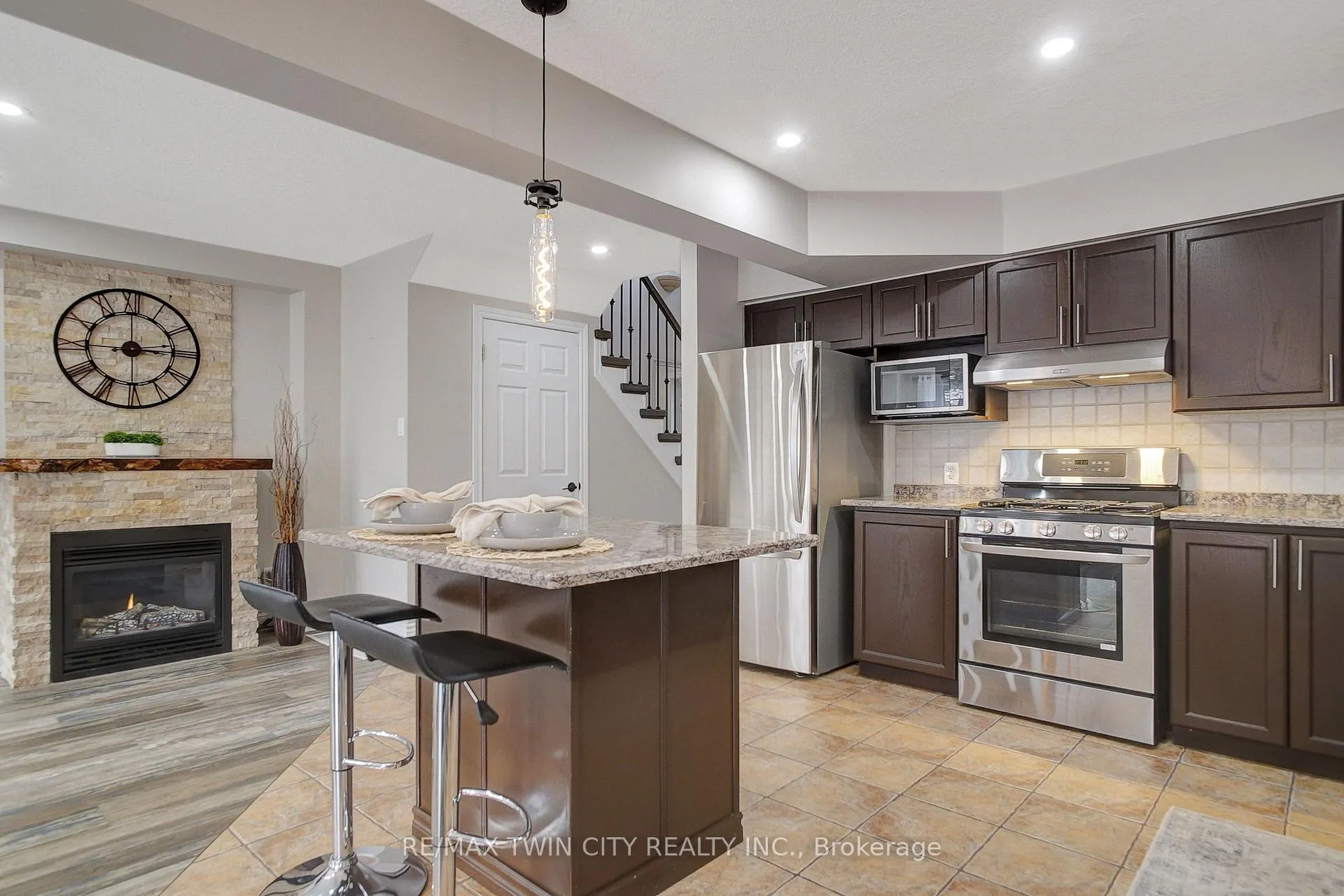 Photo 11 of 141 Steepleridge Street, Kitchener — HOMEH