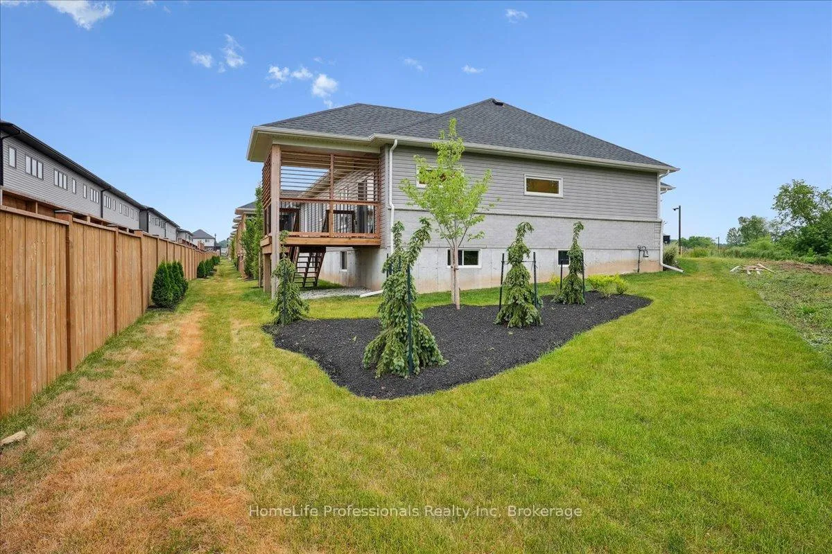 Photo 50 of 87 Wiley Trail, Welland, N. Welland — HOMEH