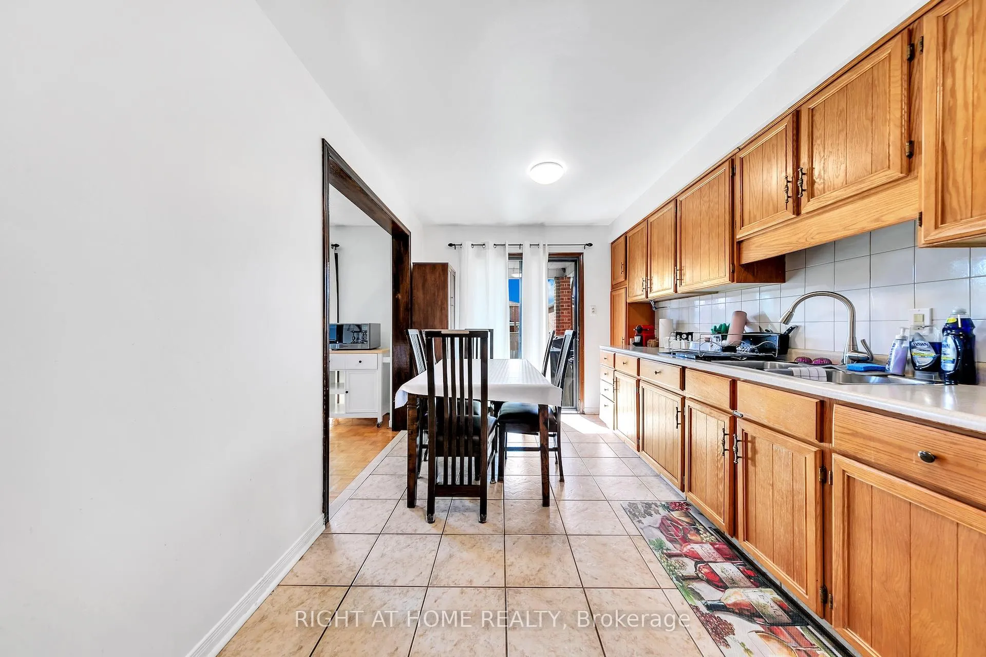 Photo 8 of 8 Terra Road, Vaughan, East Woodbridge — HOMEH