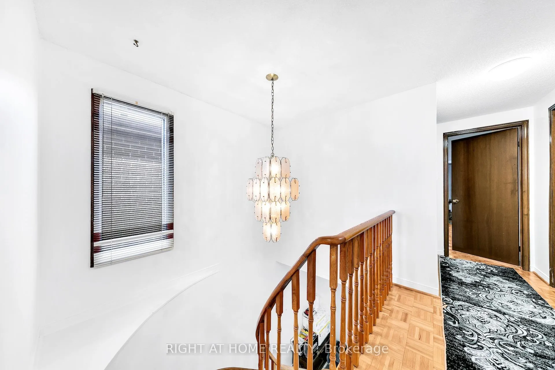 Photo 13 of 8 Terra Road, Vaughan, East Woodbridge — HOMEH