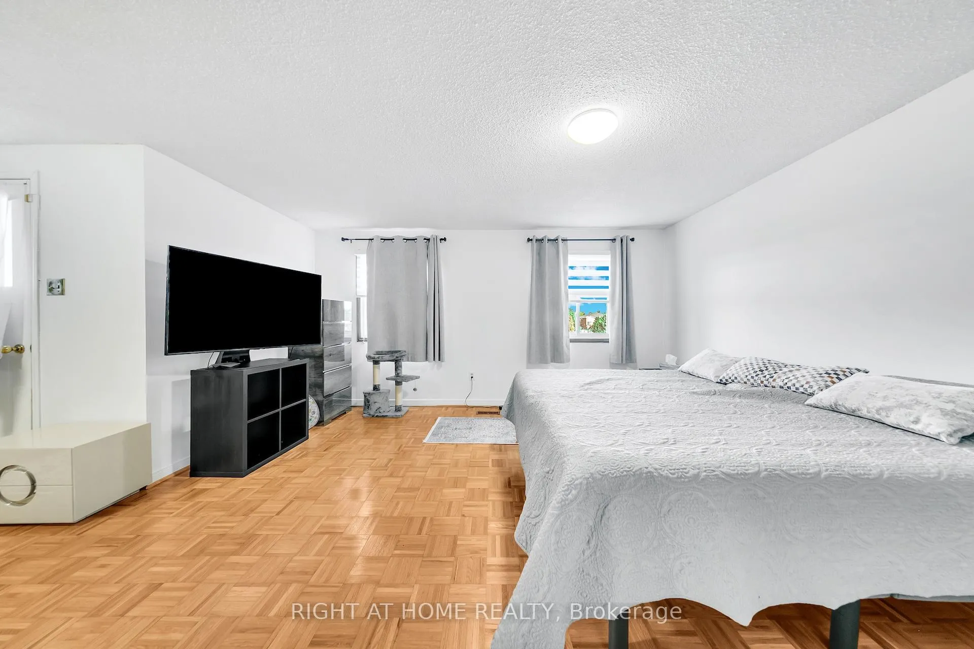 Photo 15 of 8 Terra Road, Vaughan, East Woodbridge — HOMEH