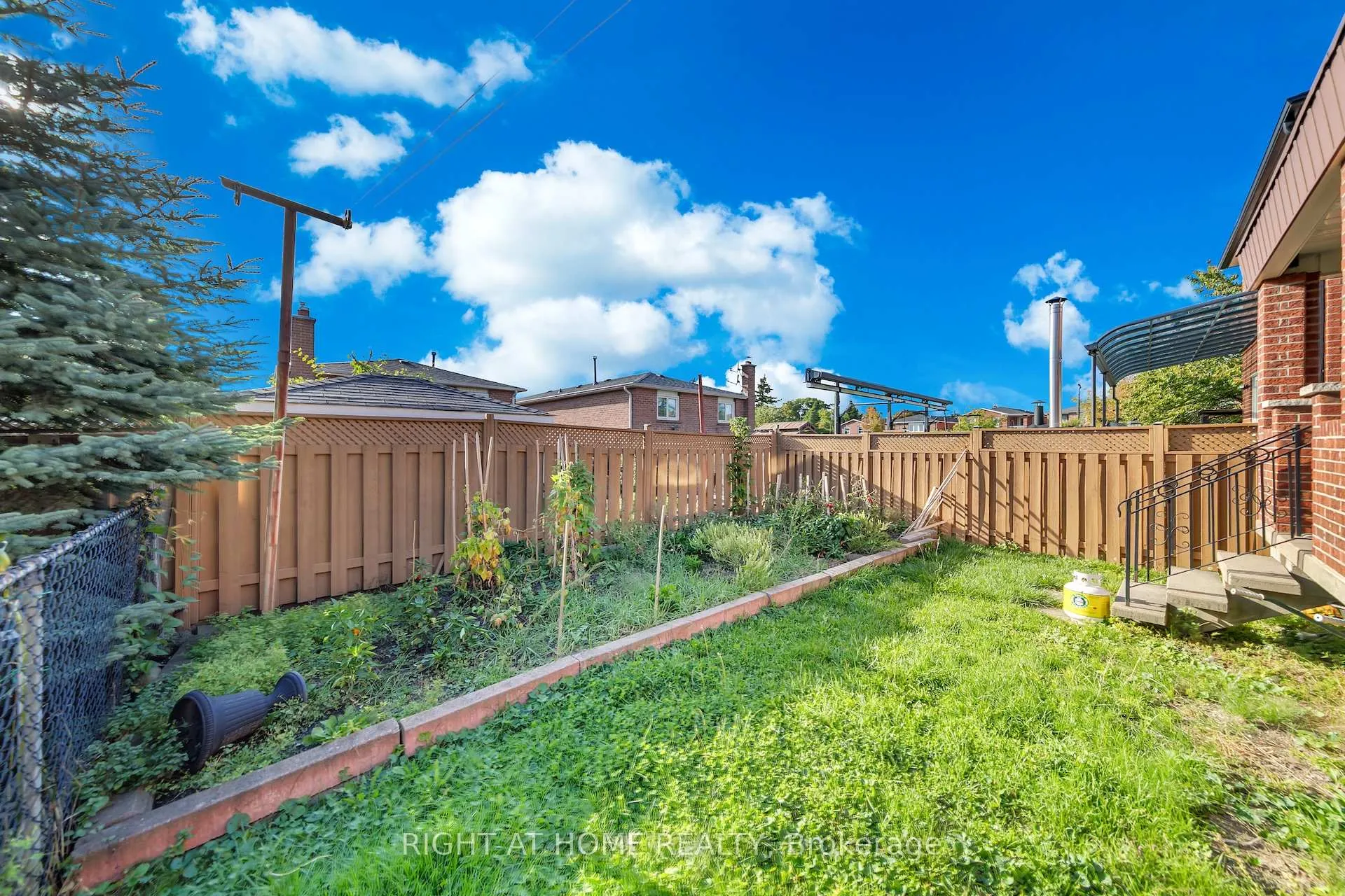 Photo 38 of 8 Terra Road, Vaughan, East Woodbridge — HOMEH