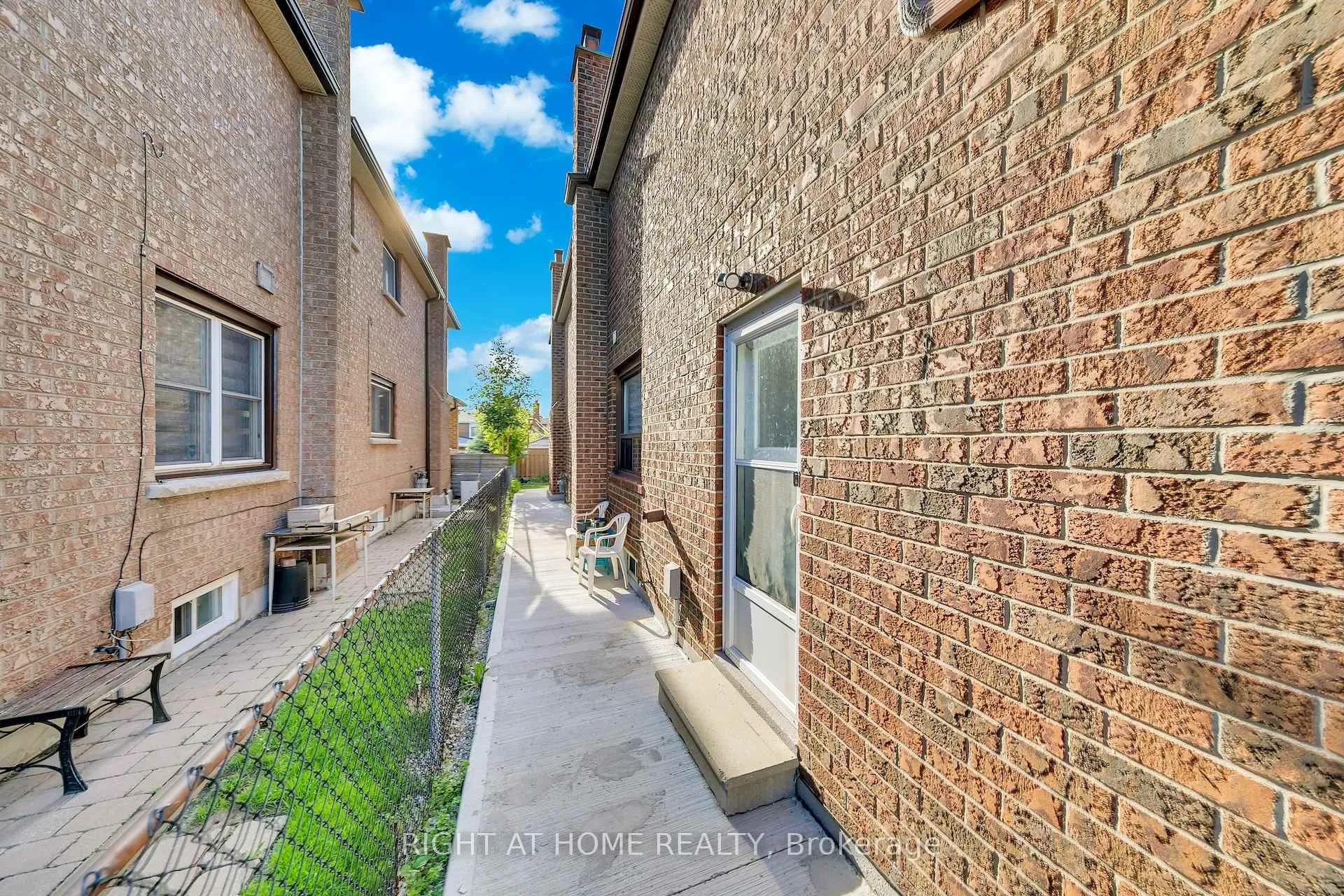 Photo 39 of 8 Terra Road, Vaughan, East Woodbridge — HOMEH