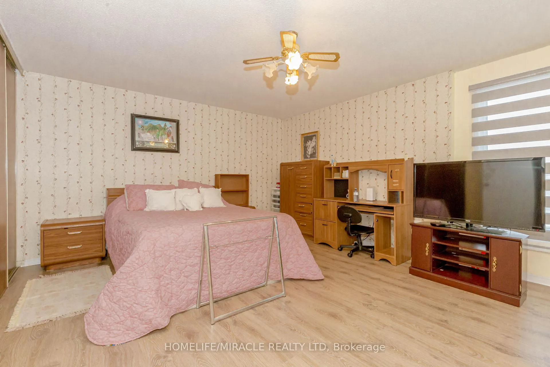 Photo 25 of 6 Nanport Street S, Brampton, Westgate — HOMEH