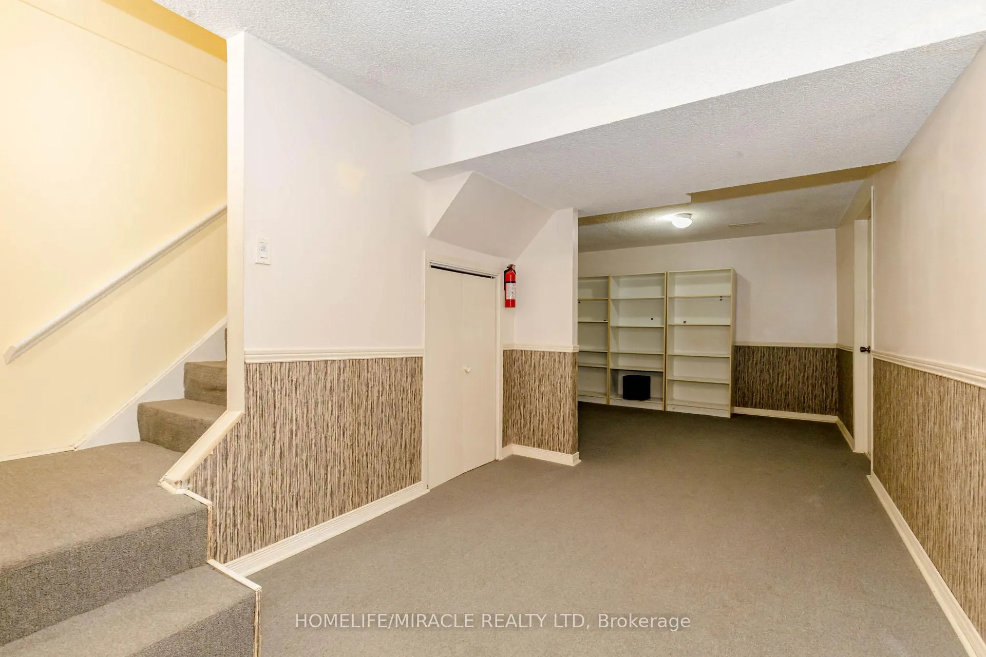Photo 38 of 6 Nanport Street S, Brampton, Westgate — HOMEH