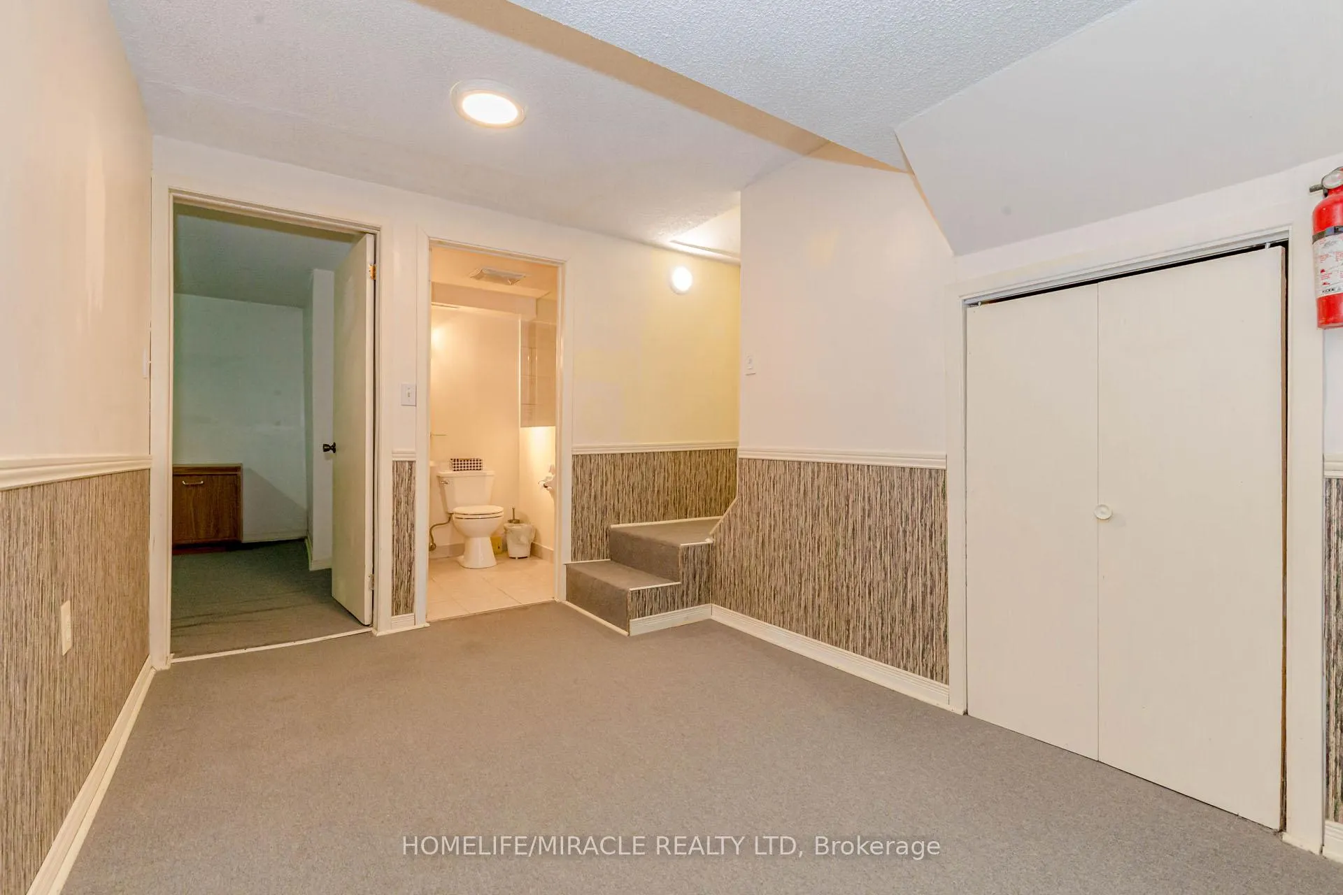 Photo 39 of 6 Nanport Street S, Brampton, Westgate — HOMEH
