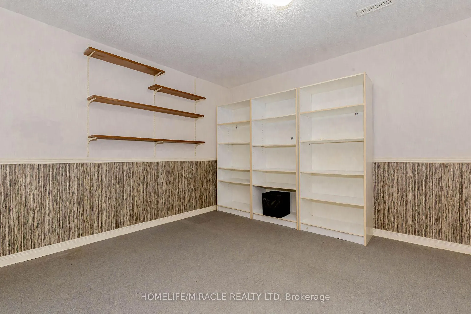 Photo 40 of 6 Nanport Street S, Brampton, Westgate — HOMEH