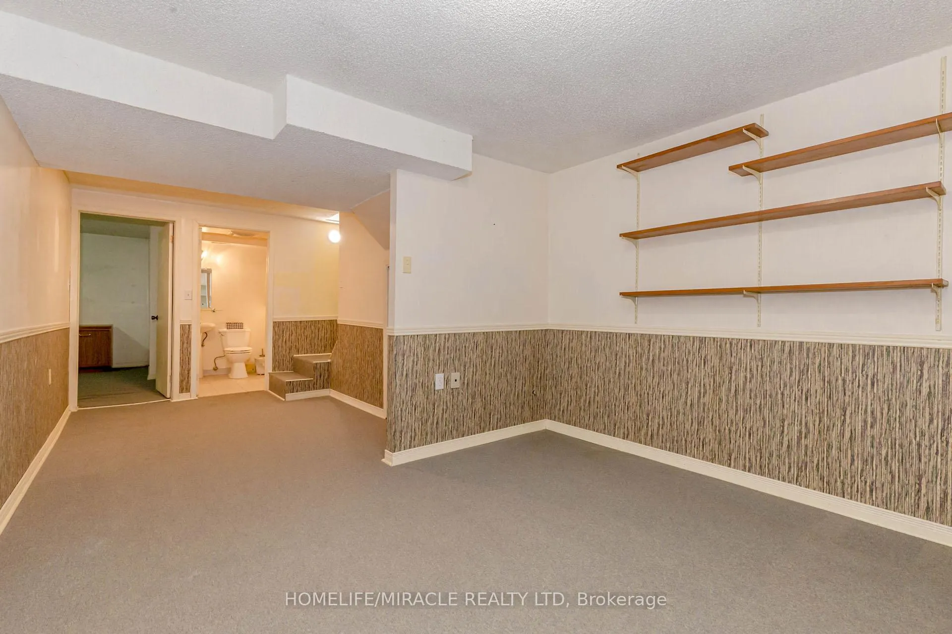 Photo 41 of 6 Nanport Street S, Brampton, Westgate — HOMEH