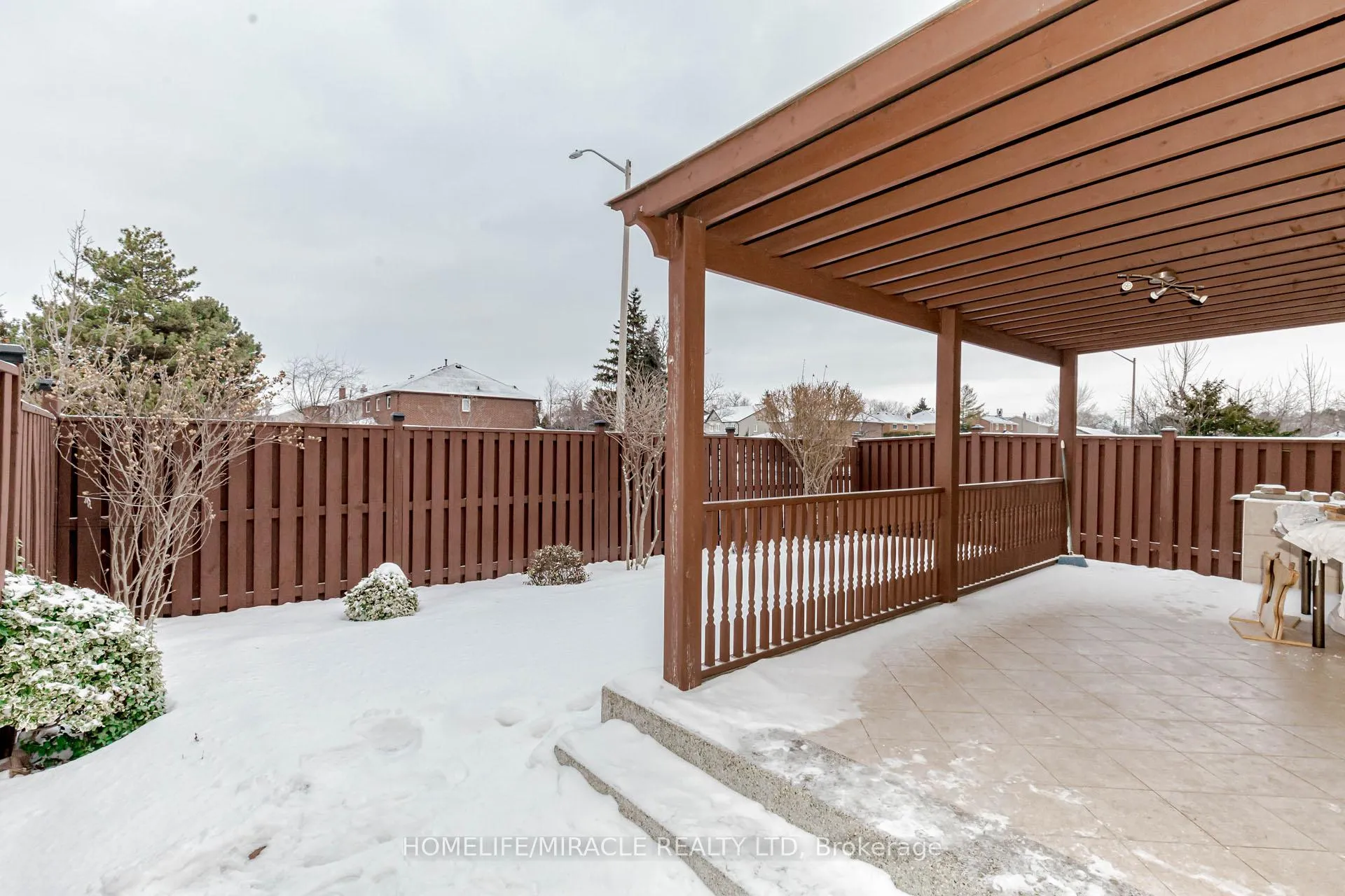 Photo 48 of 6 Nanport Street S, Brampton, Westgate — HOMEH
