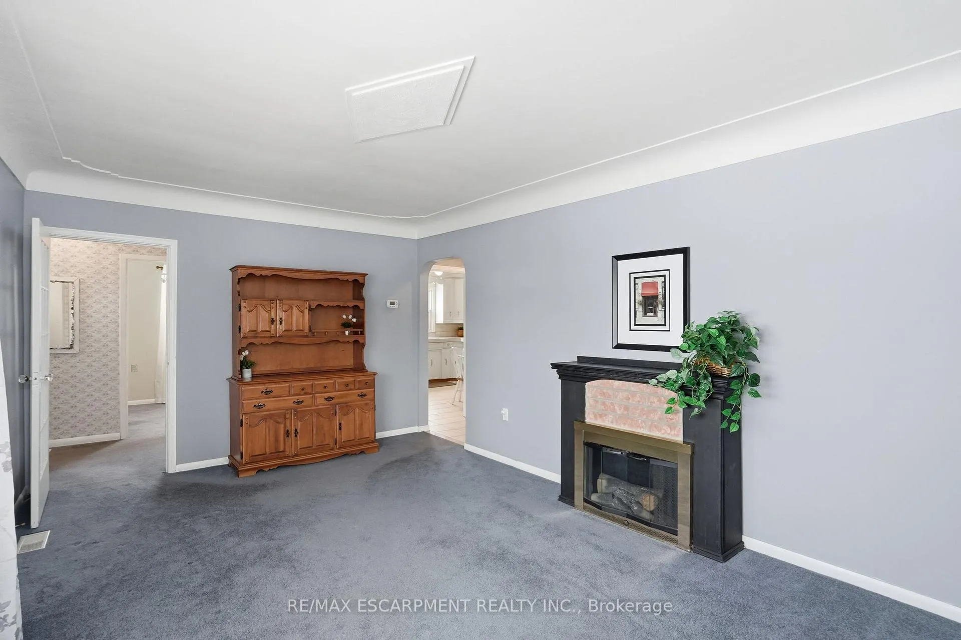 Photo 7 of 363 Limeridge Road E, Hamilton, Bruleville — HOMEH