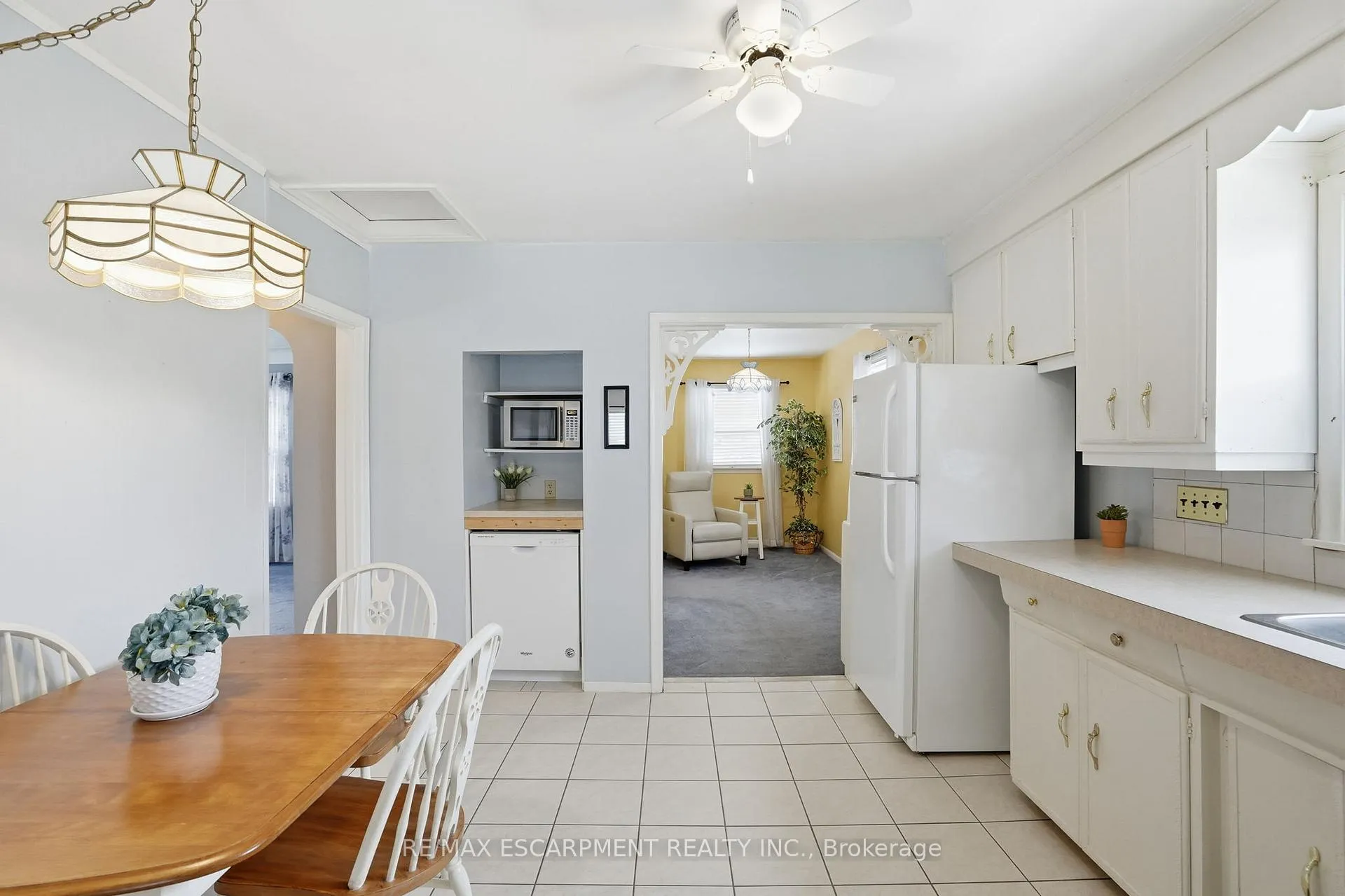 Photo 15 of 363 Limeridge Road E, Hamilton, Bruleville — HOMEH