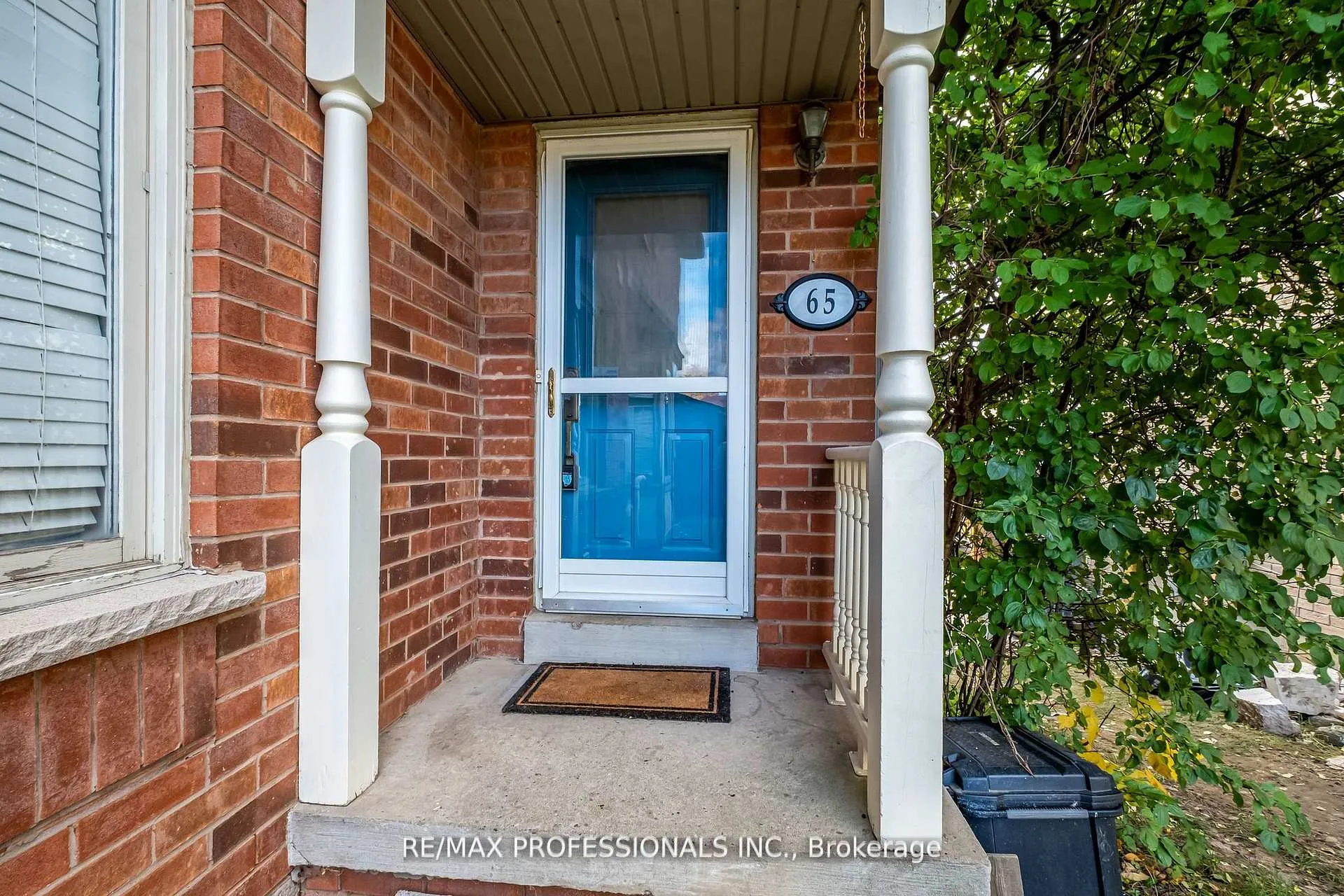 Photo 2 of 65 Hickorybush Avenue, Brampton, Sandringham-Wellington — HOMEH