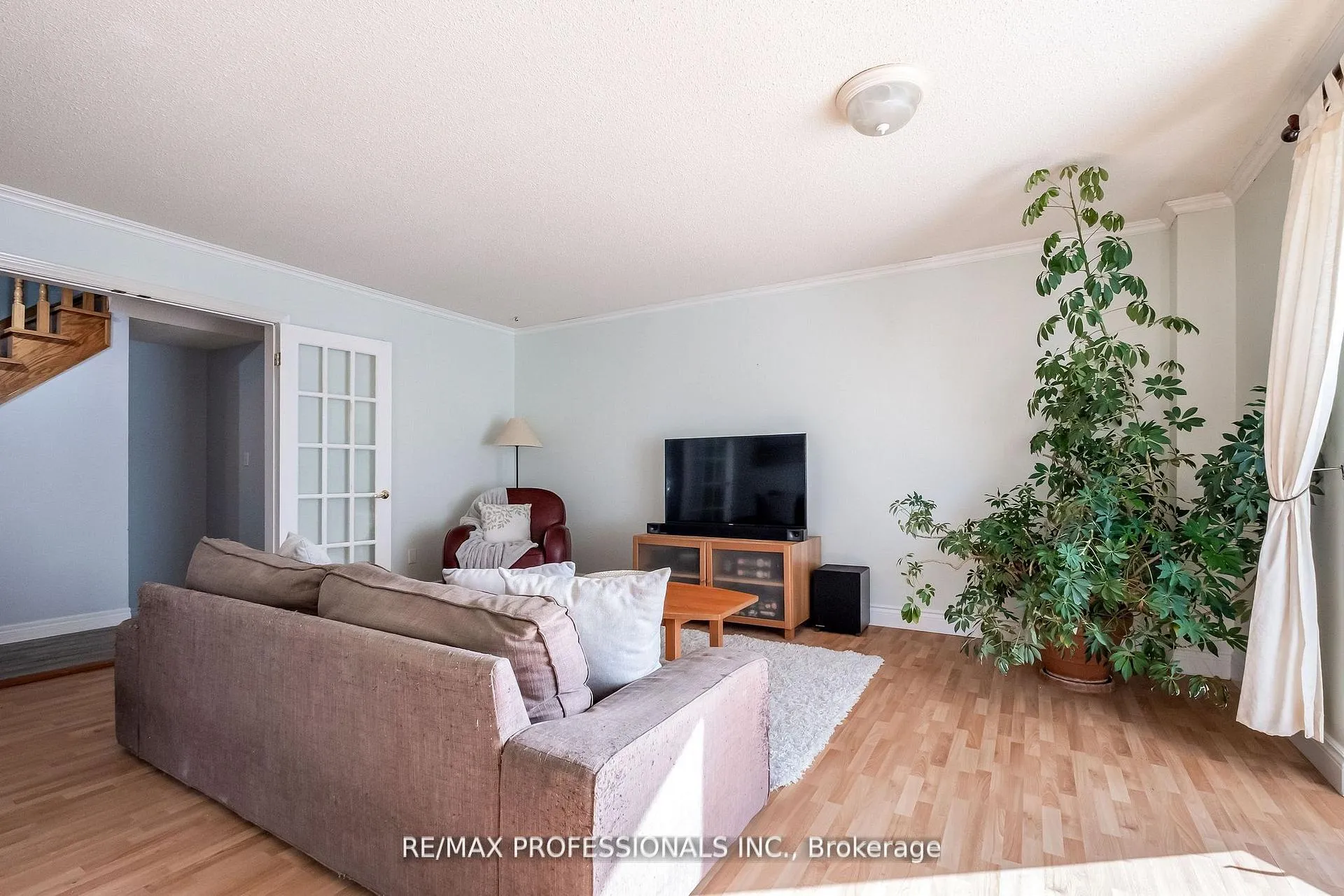 Photo 7 of 65 Hickorybush Avenue, Brampton, Sandringham-Wellington — HOMEH