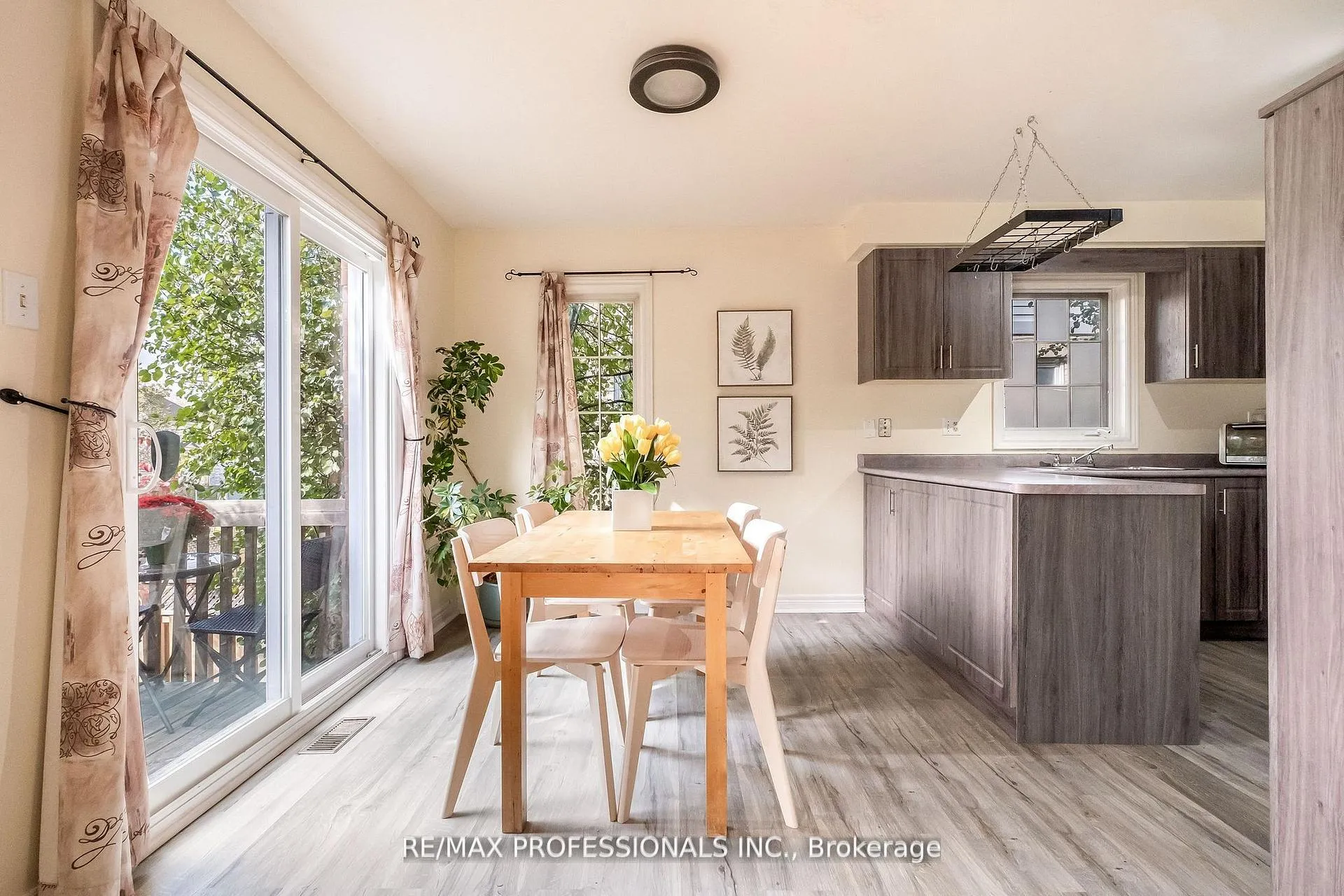 Photo 9 of 65 Hickorybush Avenue, Brampton, Sandringham-Wellington — HOMEH