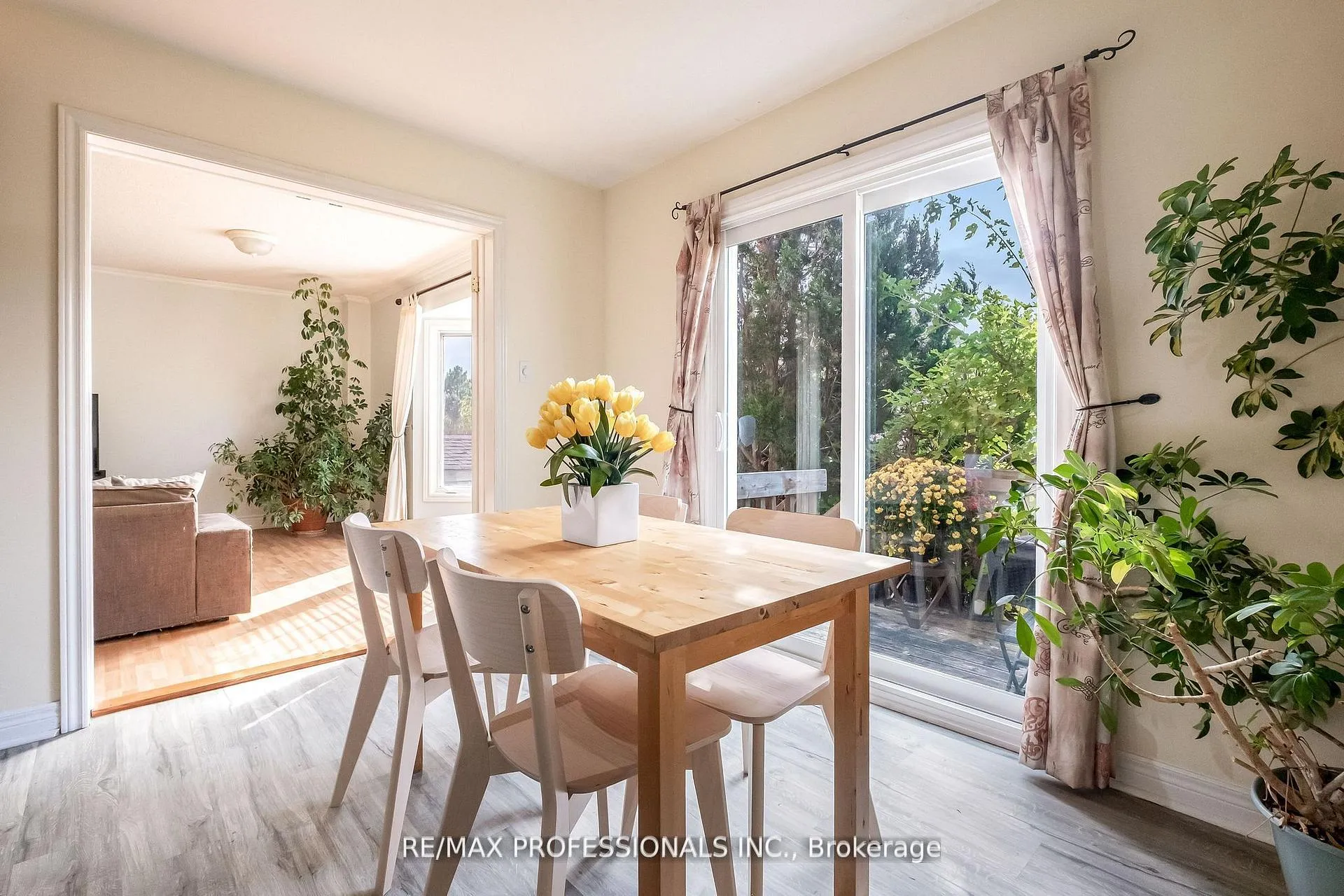 Photo 11 of 65 Hickorybush Avenue, Brampton, Sandringham-Wellington — HOMEH