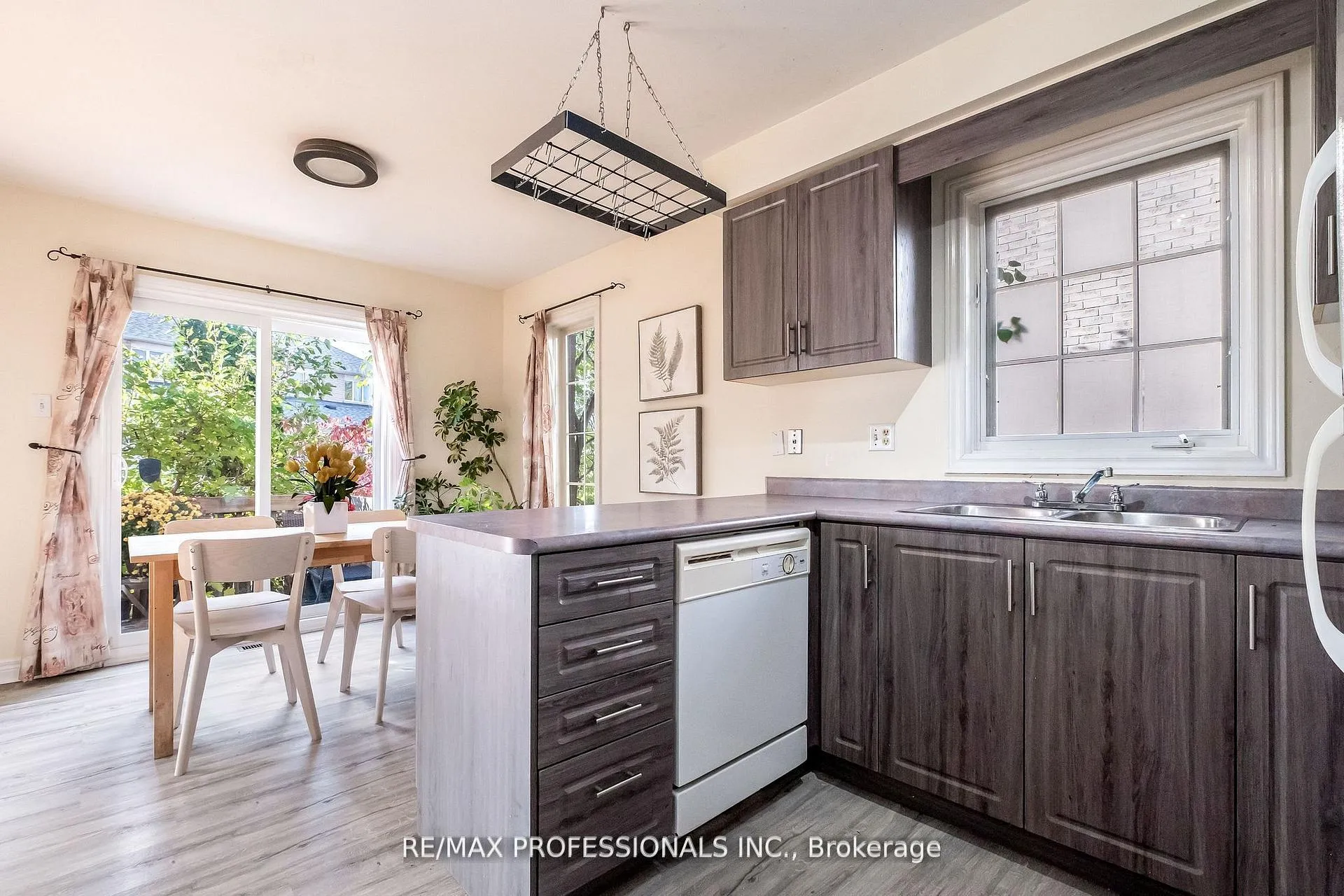 Photo 17 of 65 Hickorybush Avenue, Brampton, Sandringham-Wellington — HOMEH