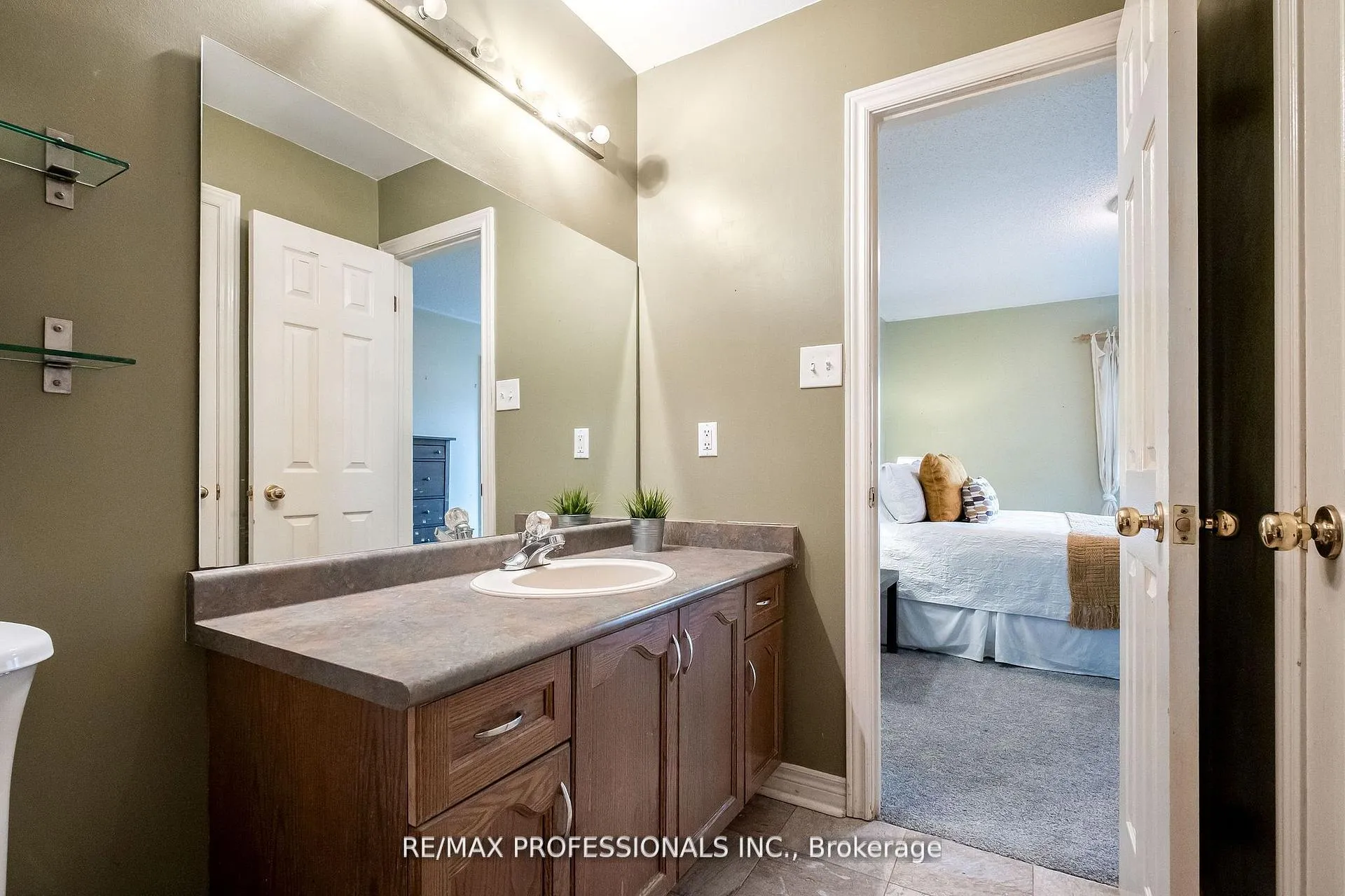 Photo 27 of 65 Hickorybush Avenue, Brampton, Sandringham-Wellington — HOMEH