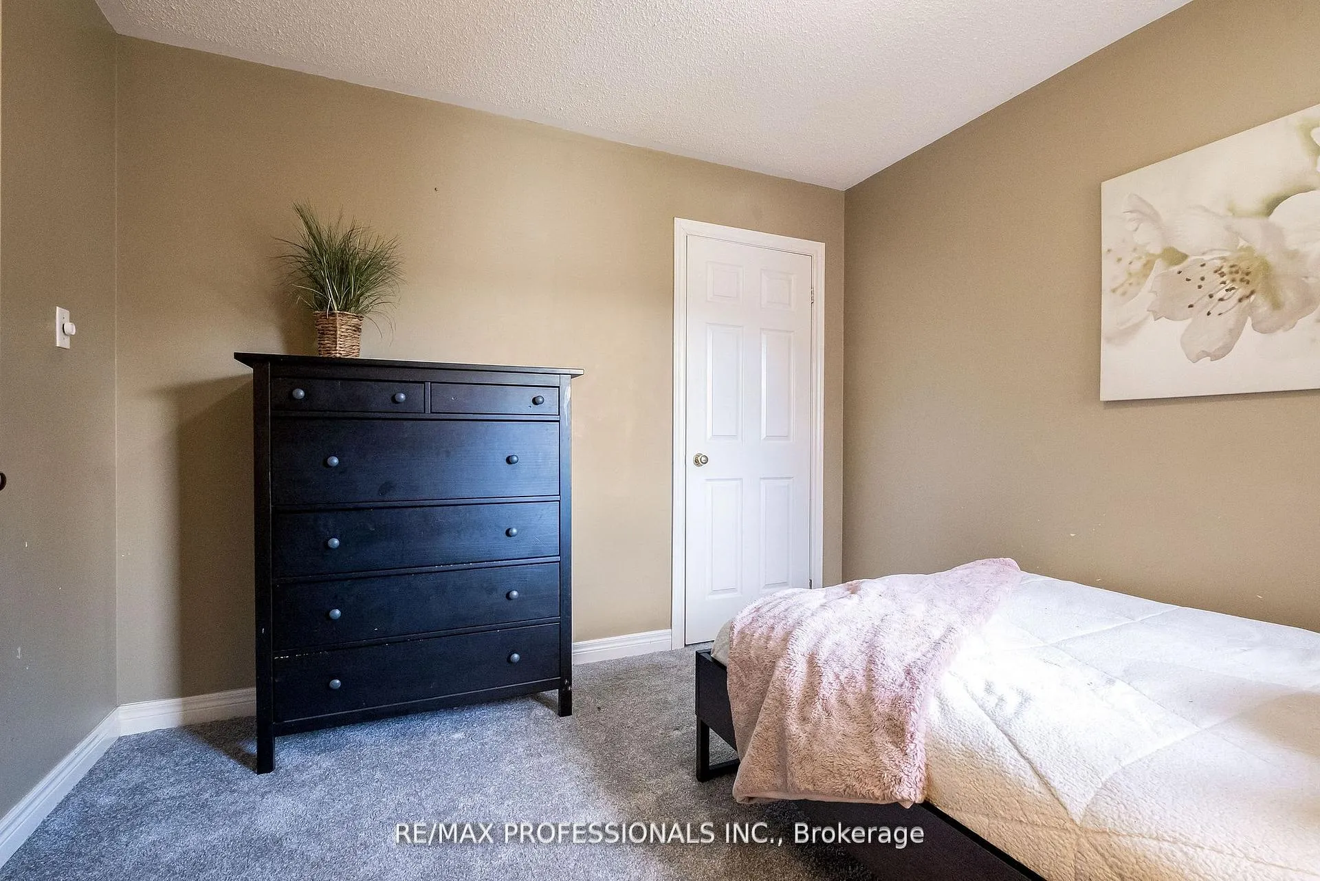 Photo 31 of 65 Hickorybush Avenue, Brampton, Sandringham-Wellington — HOMEH