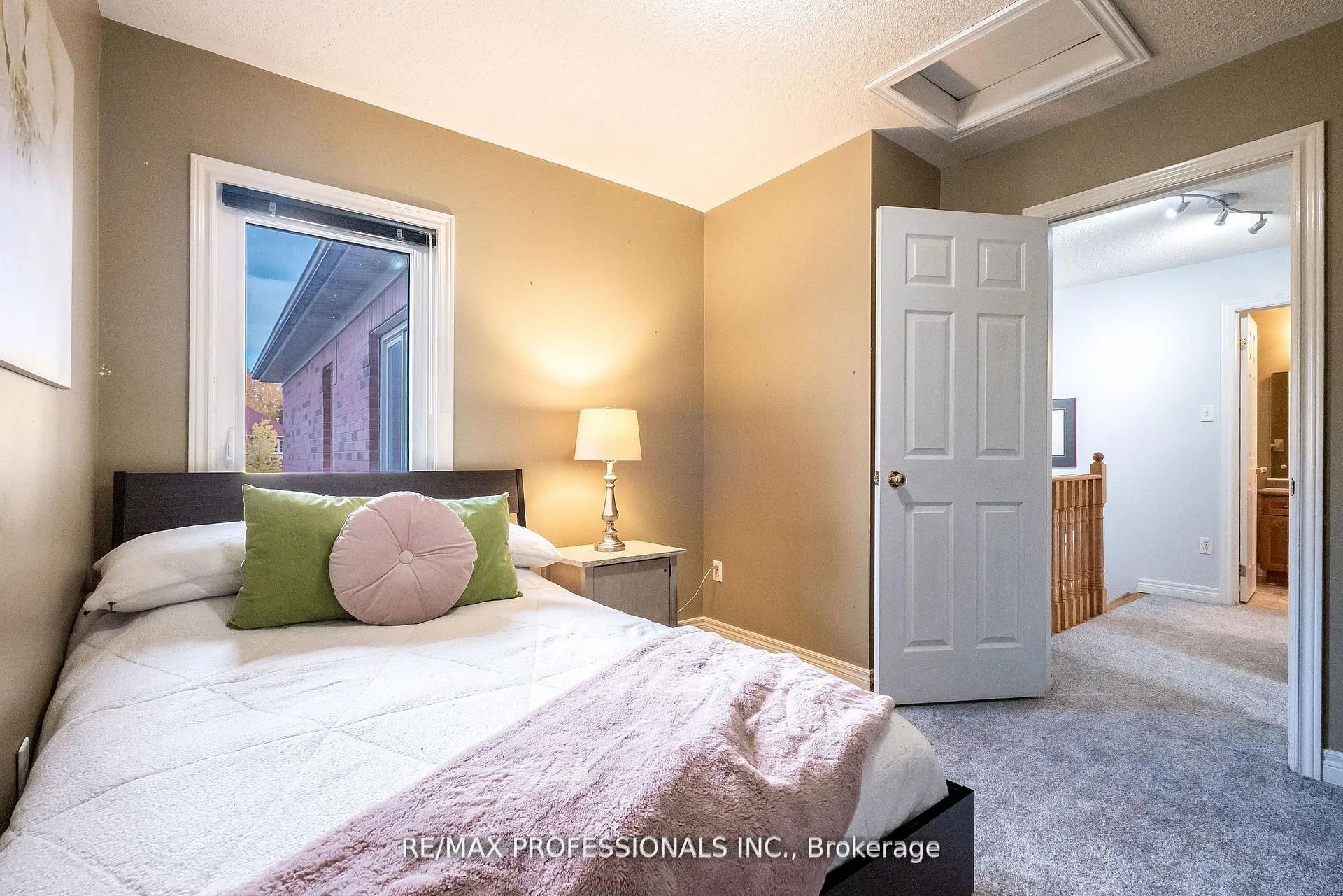 Photo 32 of 65 Hickorybush Avenue, Brampton, Sandringham-Wellington — HOMEH