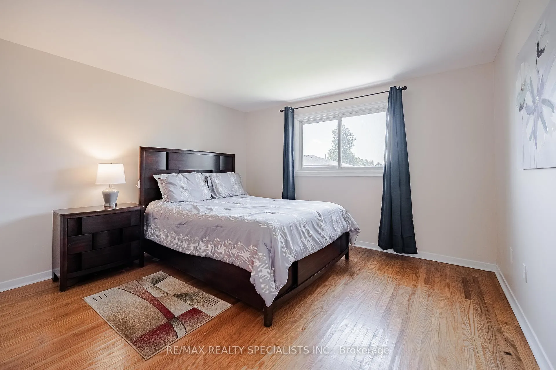 Photo 16 of 211 Hazelglen Drive, Kitchener, Victoria Hills — HOMEH