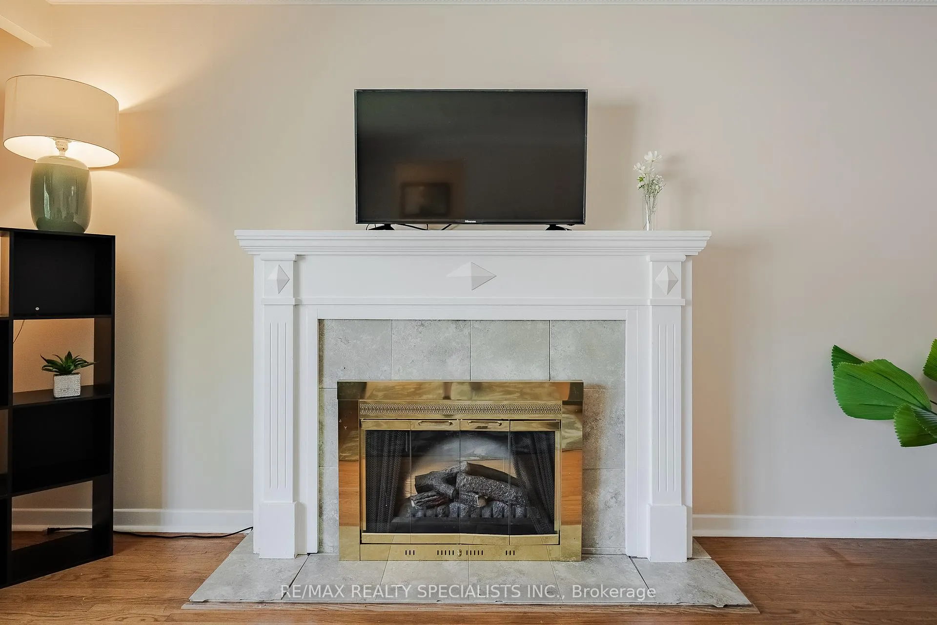 Photo 20 of 211 Hazelglen Drive, Kitchener, Victoria Hills — HOMEH