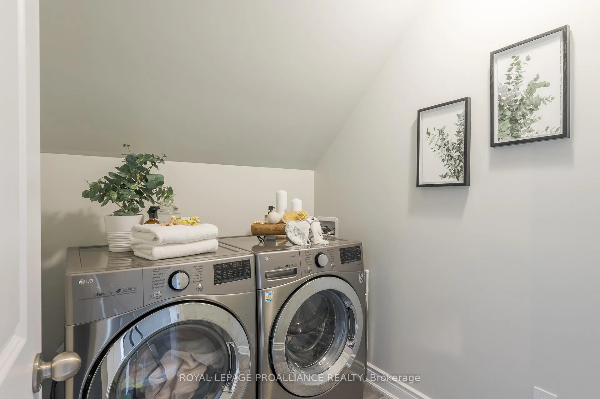 Photo 26 of 913 John Fairhurst Boulevard, Cobourg — HOMEH