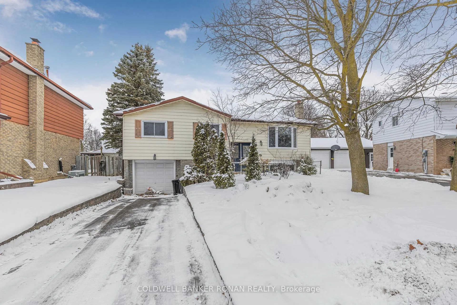 Photo 2 of 192 Mackenzie Street, New Tecumseth, Alliston — HOMEH