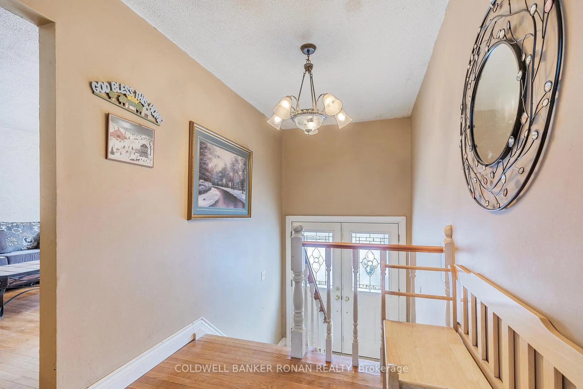 Photo 5 of 192 Mackenzie Street, New Tecumseth, Alliston — HOMEH