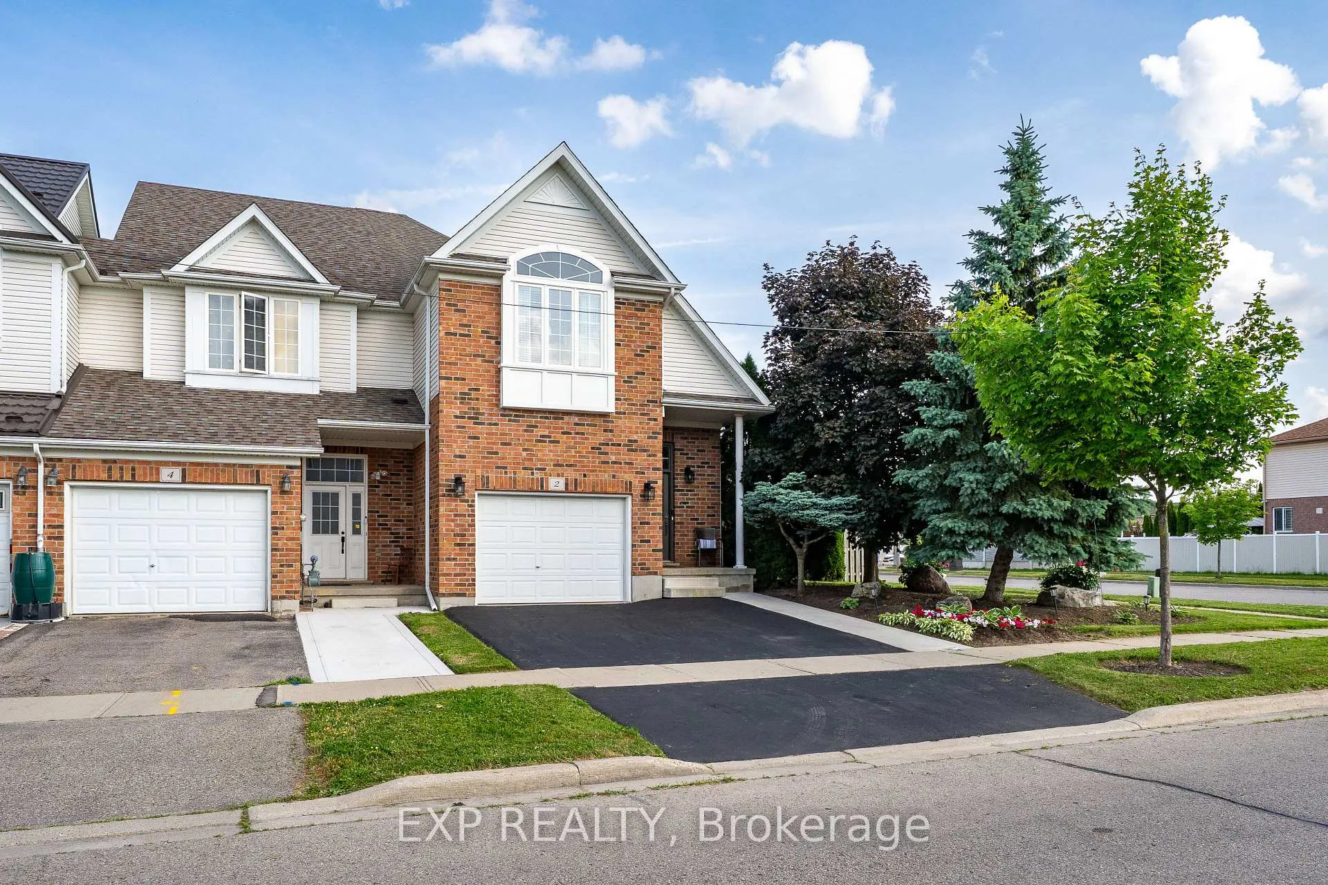 Photo 2 of 2 Colton Circle, Kitchener — HOMEH