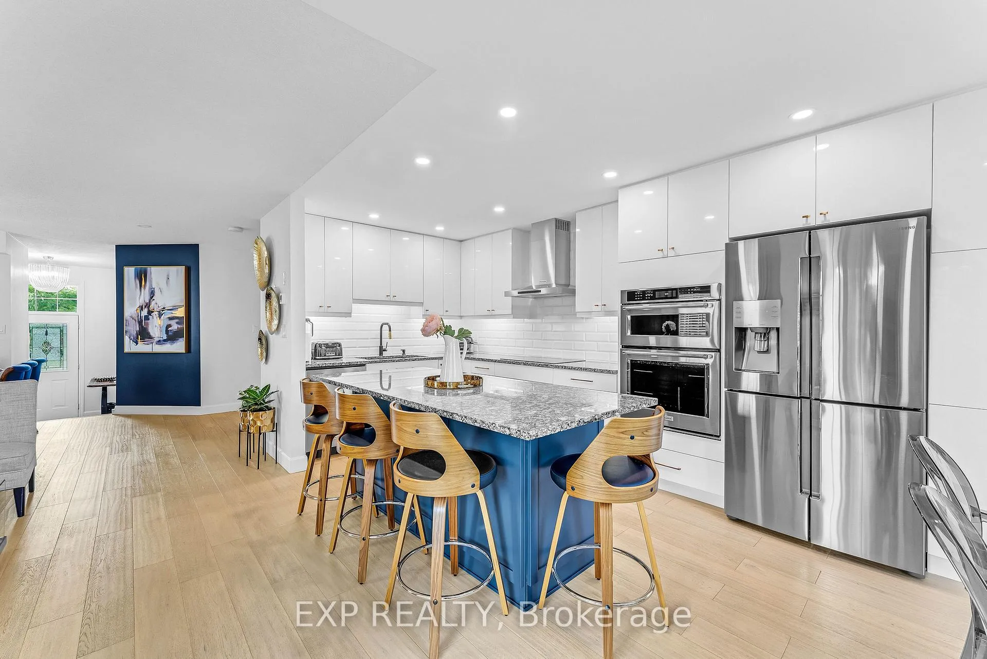 Photo 14 of 2 Colton Circle, Kitchener — HOMEH