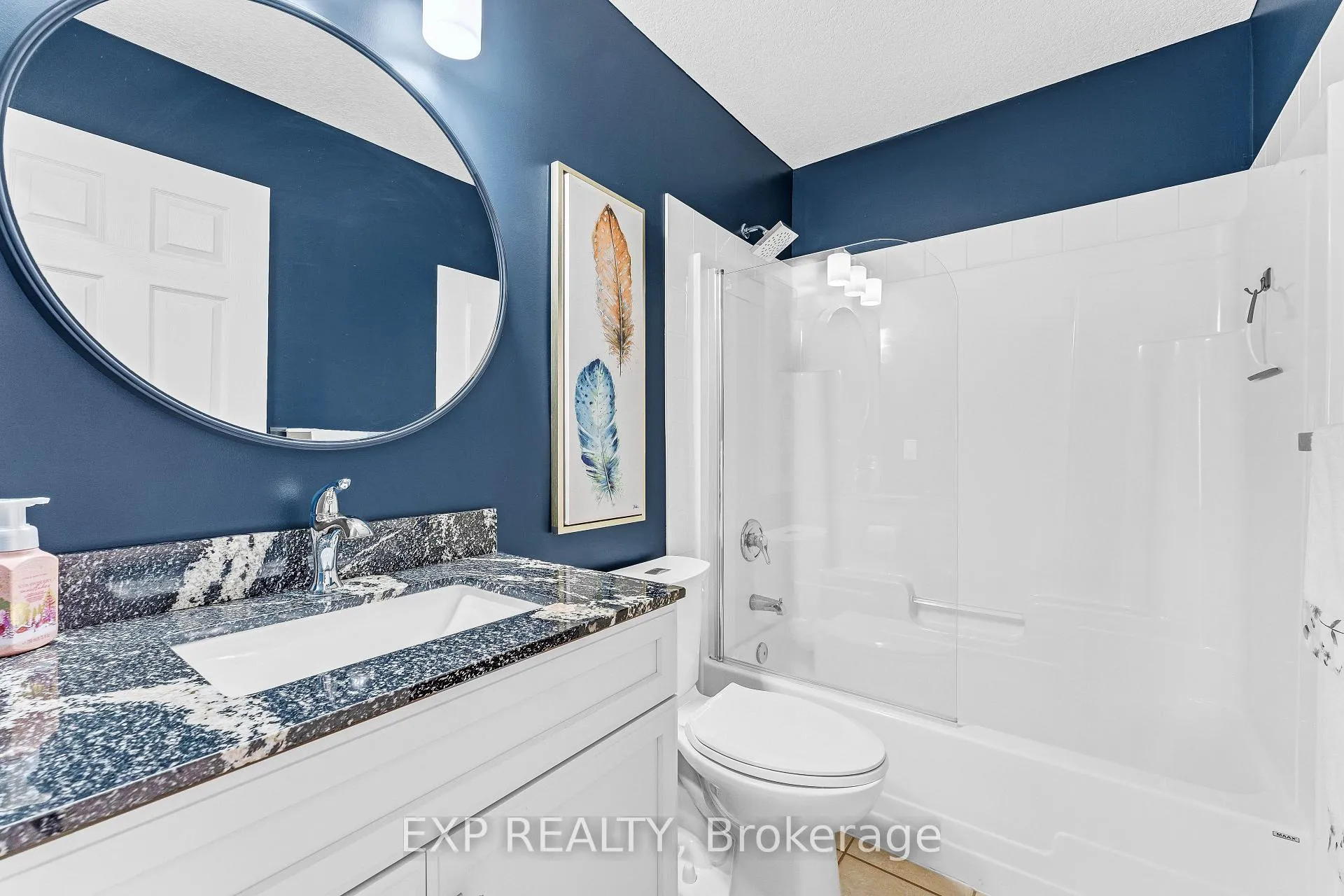 Photo 29 of 2 Colton Circle, Kitchener — HOMEH