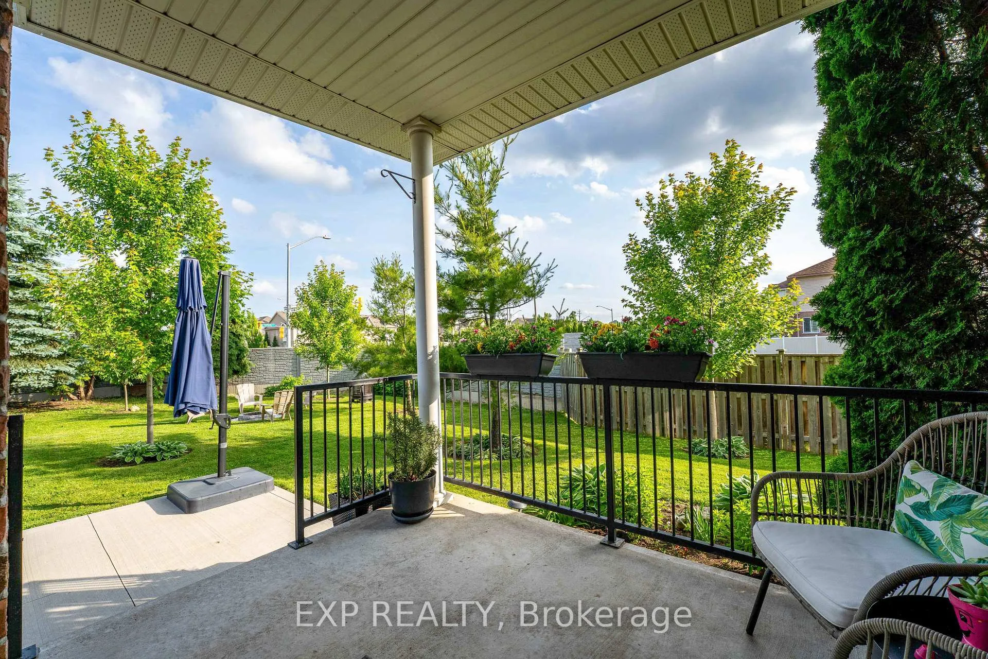Photo 36 of 2 Colton Circle, Kitchener — HOMEH