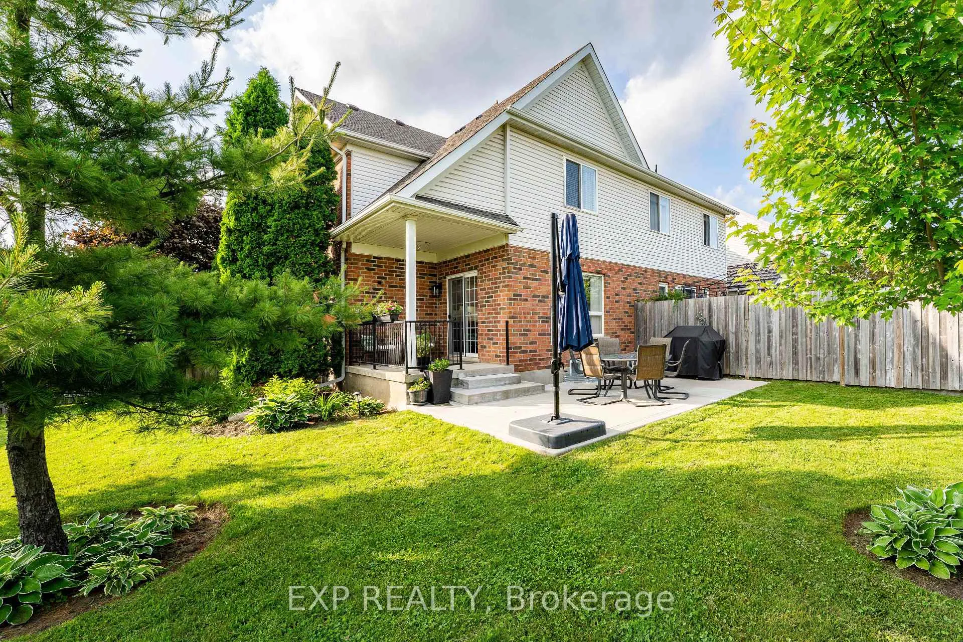 Photo 37 of 2 Colton Circle, Kitchener — HOMEH