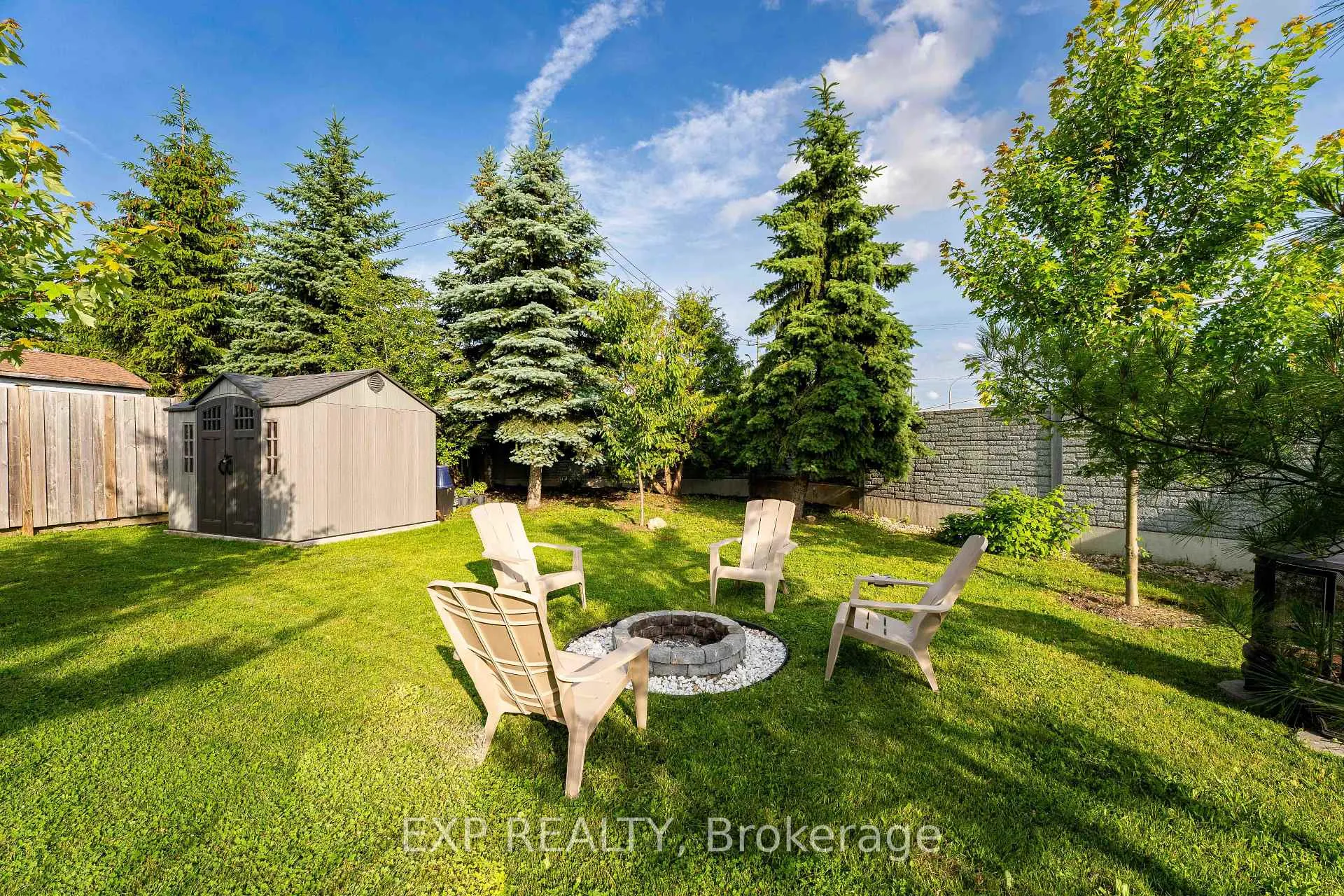 Photo 41 of 2 Colton Circle, Kitchener — HOMEH