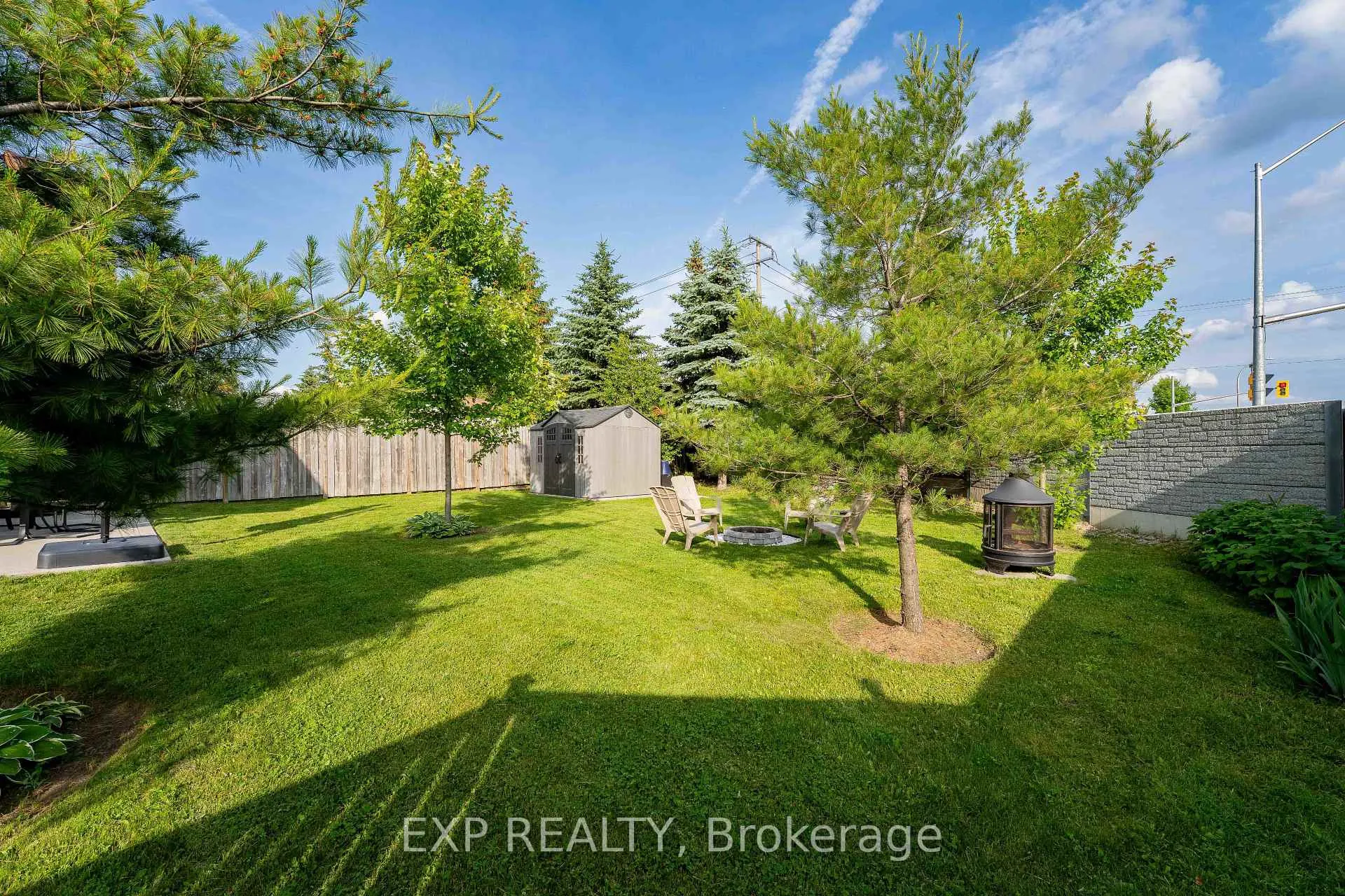 Photo 45 of 2 Colton Circle, Kitchener — HOMEH