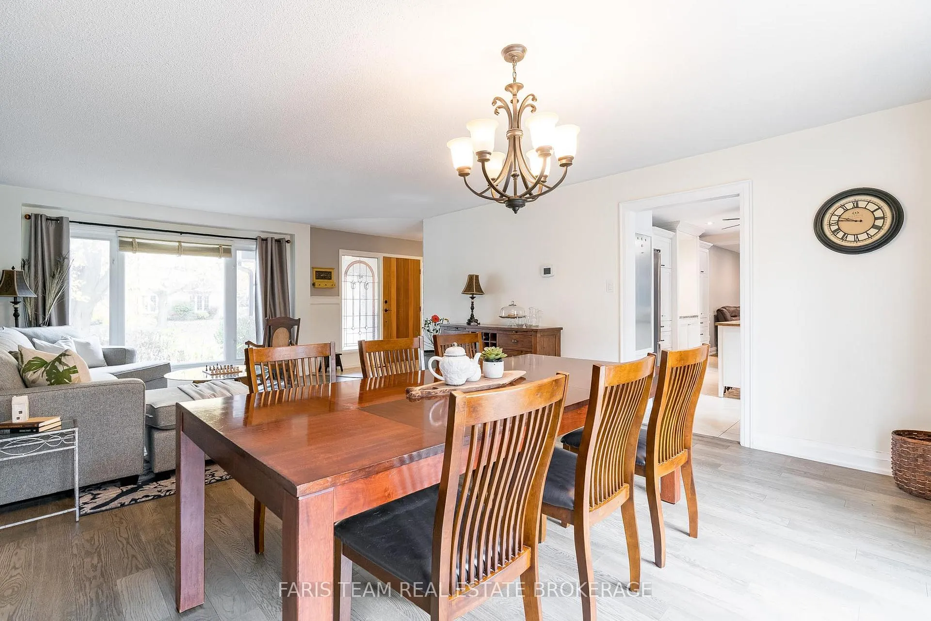 Photo 11 of 27 Garrett Crescent, Barrie, North Shore — HOMEH