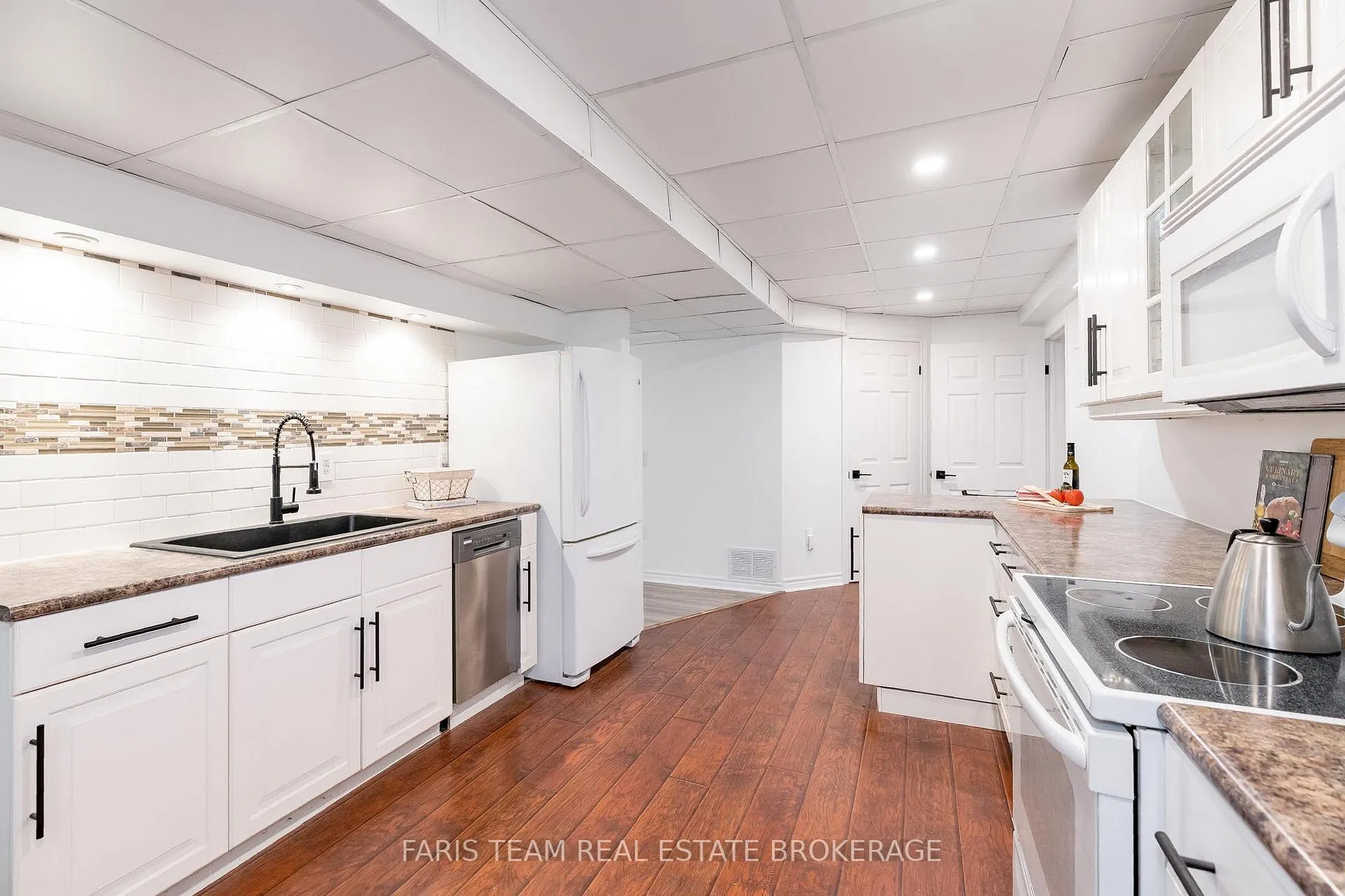 Photo 31 of 27 Garrett Crescent, Barrie, North Shore — HOMEH